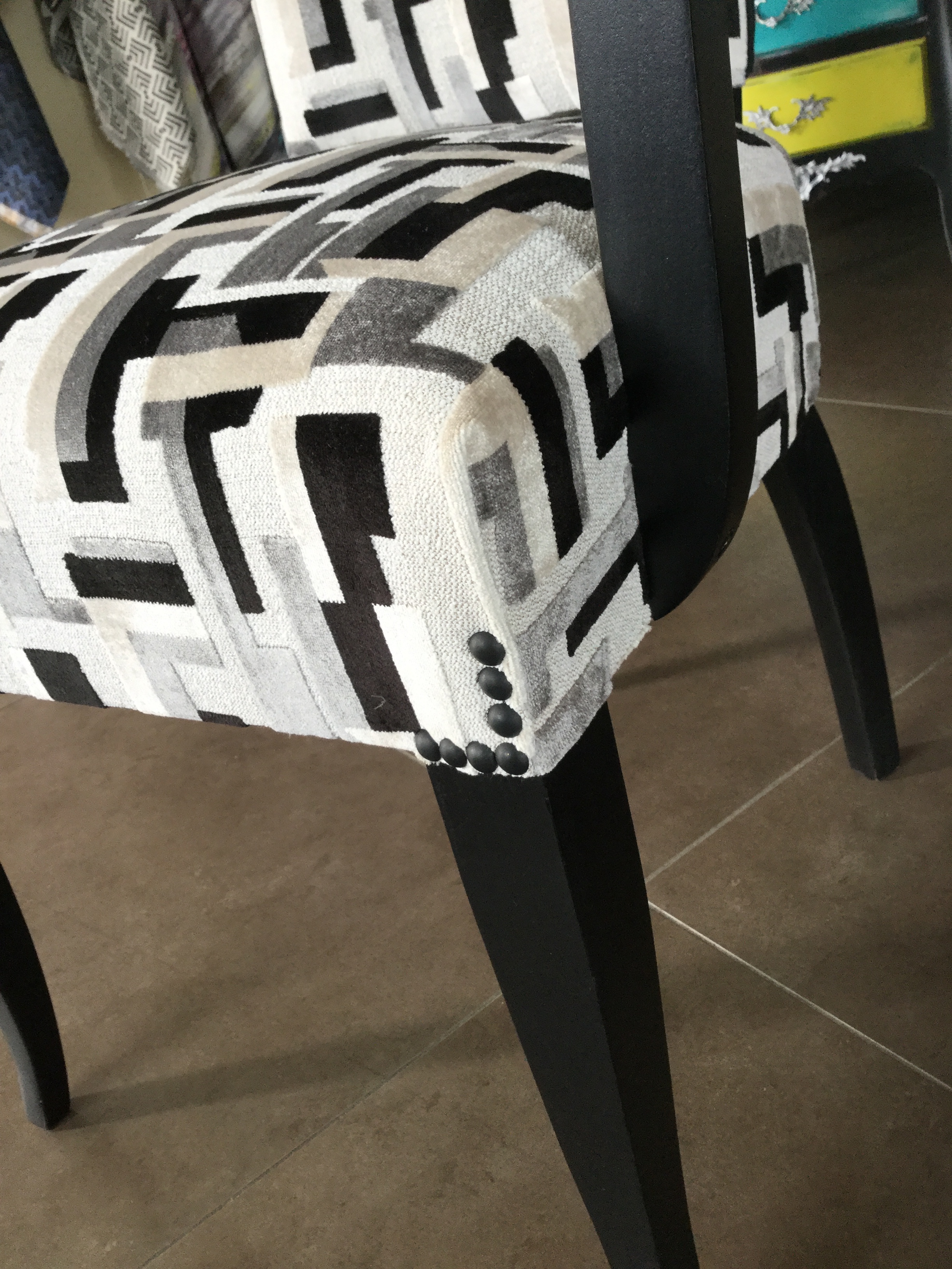  tapissier tapissierdecorateur refectionfauteuil refectionchaises atelierlesrenaissances saintaubindemedoc saintmedardenjalles cauderan eysines lletaillanmedoc lehaillan atelierlesrenaissances decoration decorationdinterieur