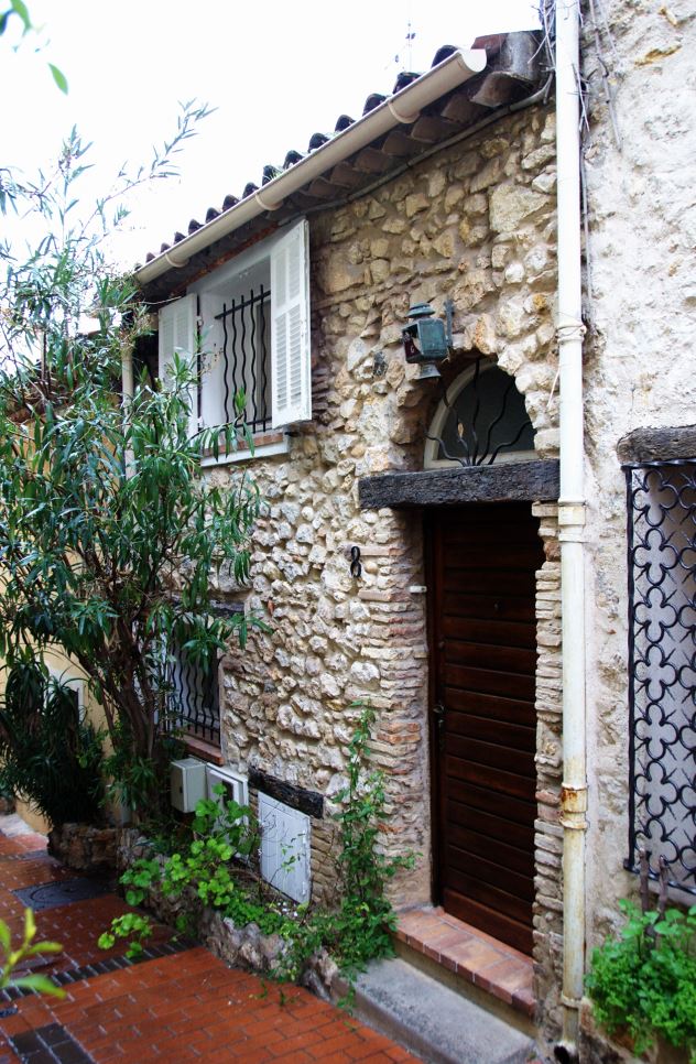 3-Kazantzaki-Maisons