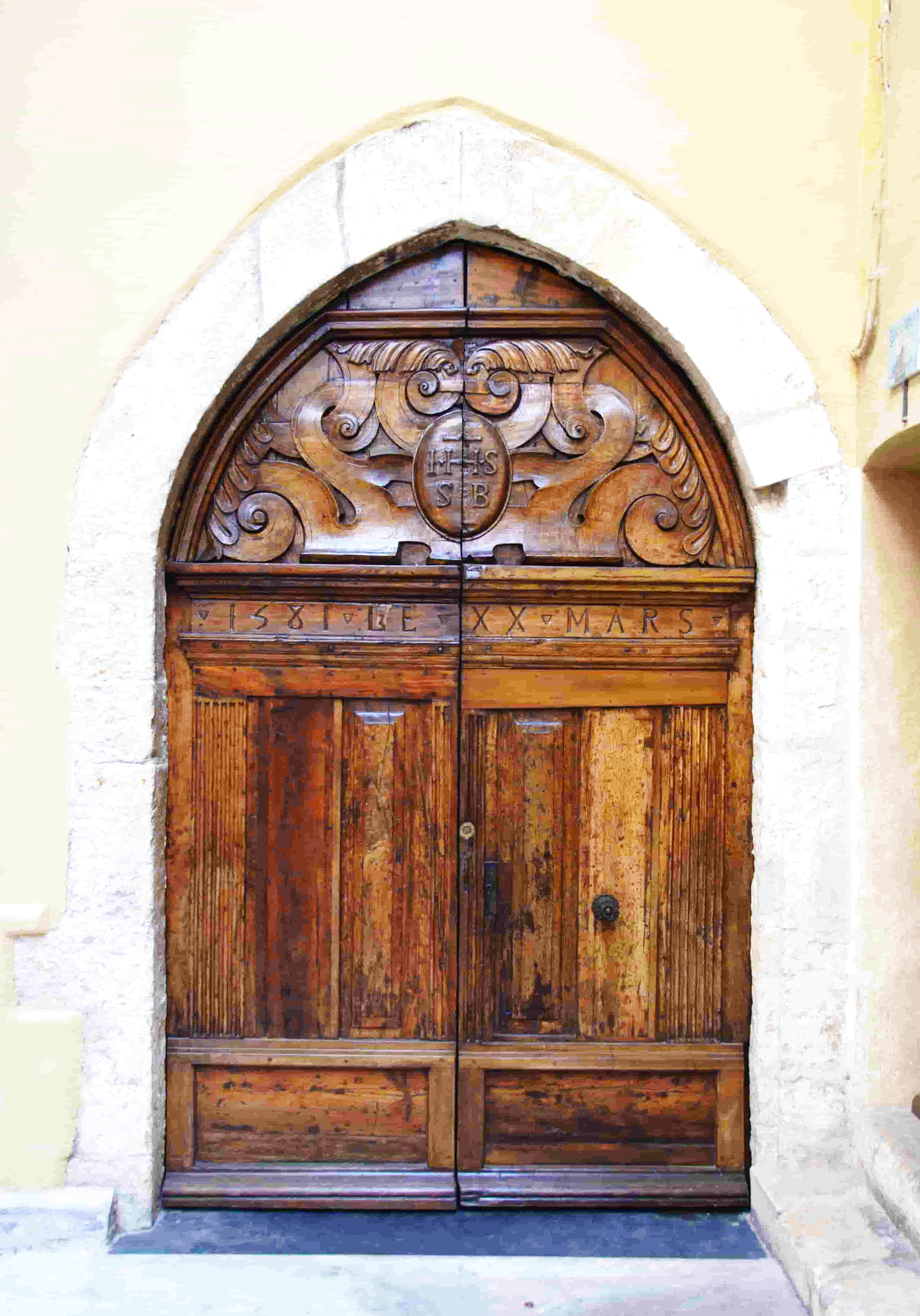 9-Saint-Bernardin-portail-lateral