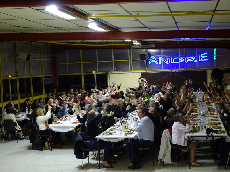Ambiance-repas-rassemblement-2016-