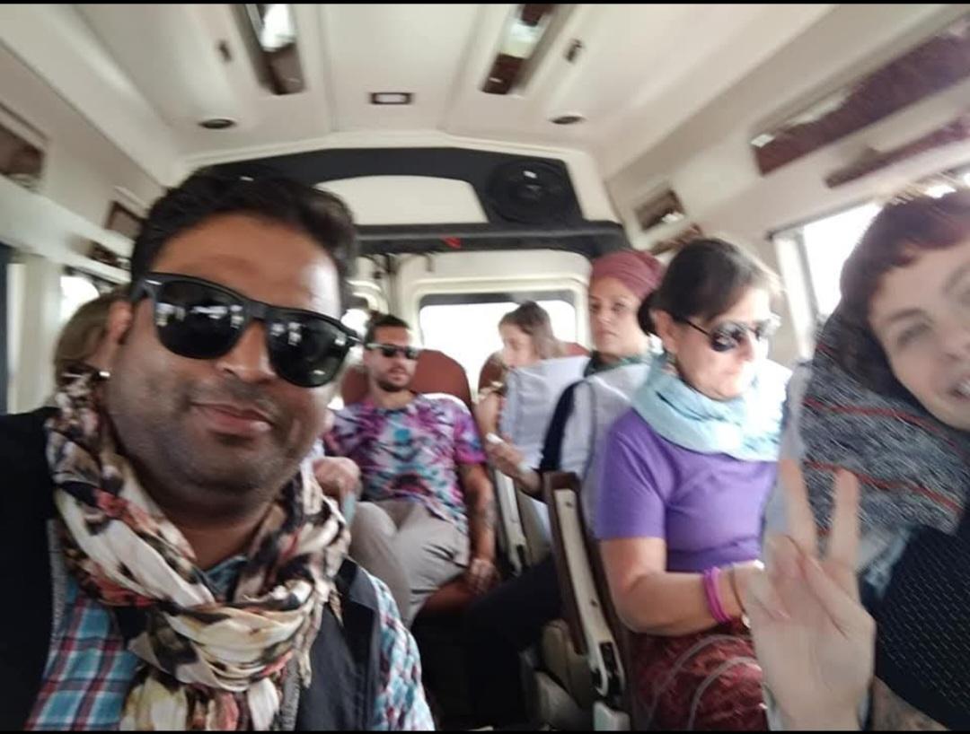 Voiture-avec-chauffeur-en-inde-du-nord-et-rajasthan-8-