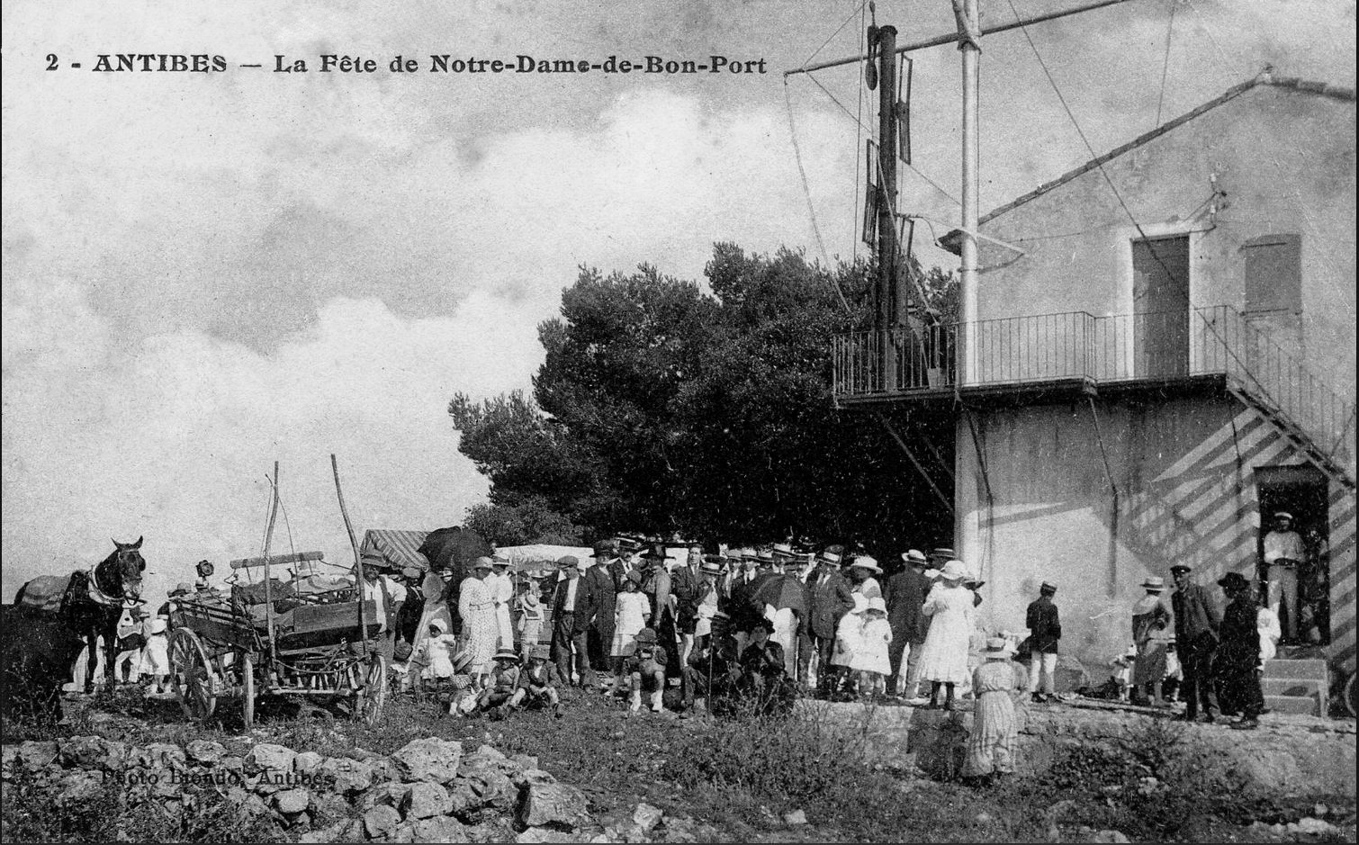 Procession-La-fete-de-Notre-Dame-de-Bon-Port-NB