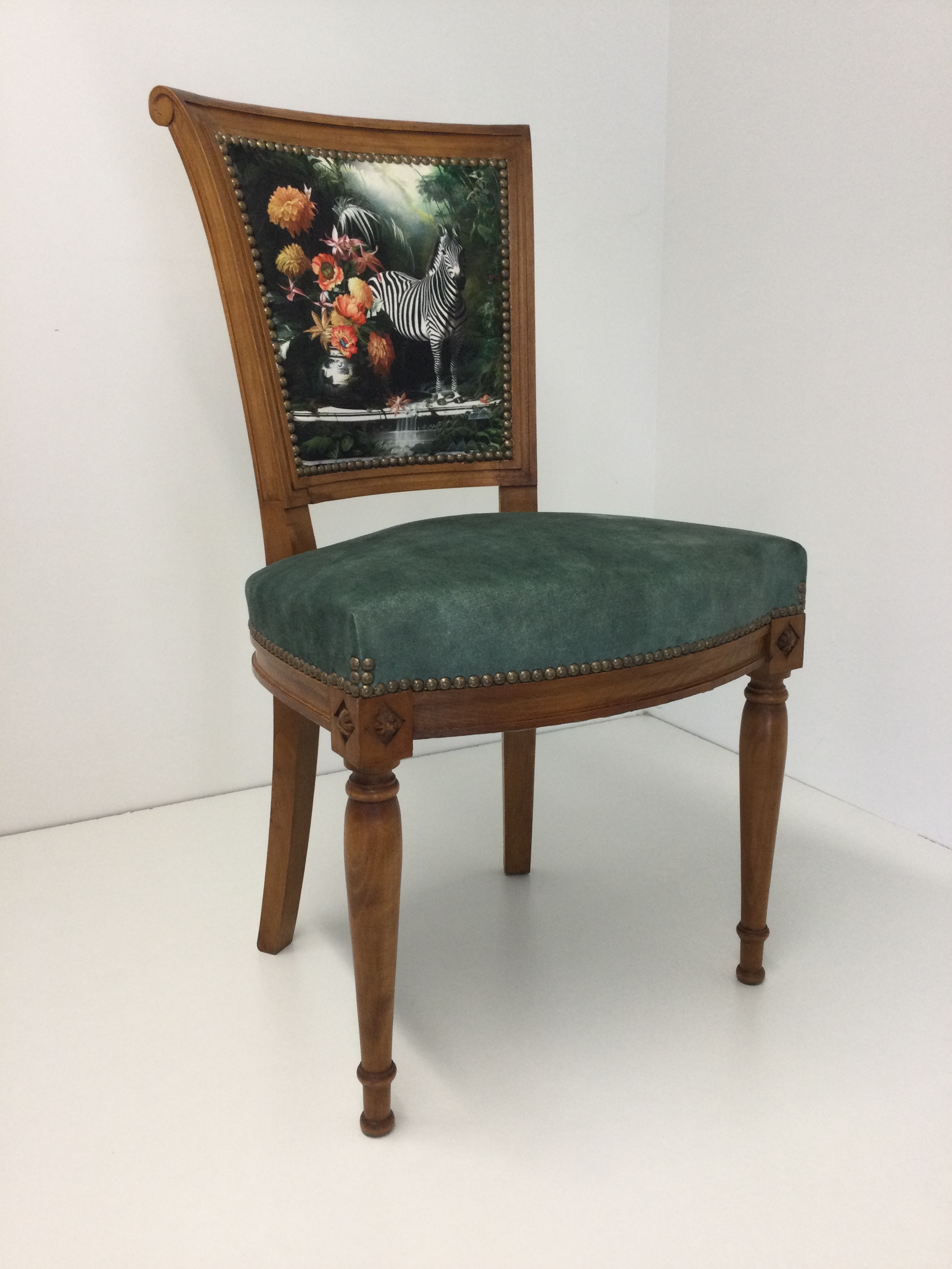 Atelier les renaissances tapissierdecorateur relookingmeuble restaurationmeuble refectionfauteuil tapissiersaintmedardenjalles tapissierlacanau tapissiereysines tapissierautoursdemoi chaises ccanape fauteuilvoltaire