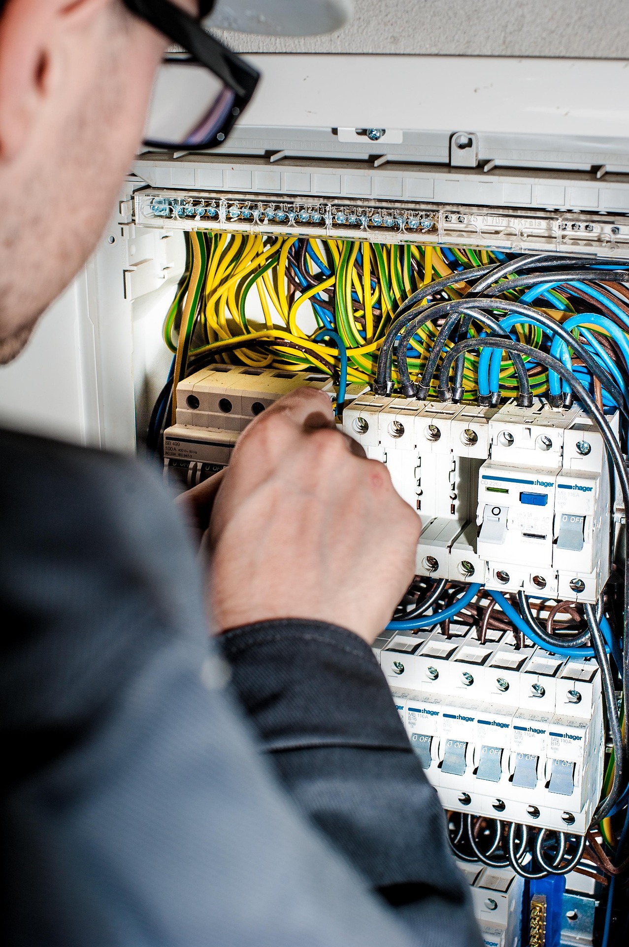 Electrician-1080573 1920