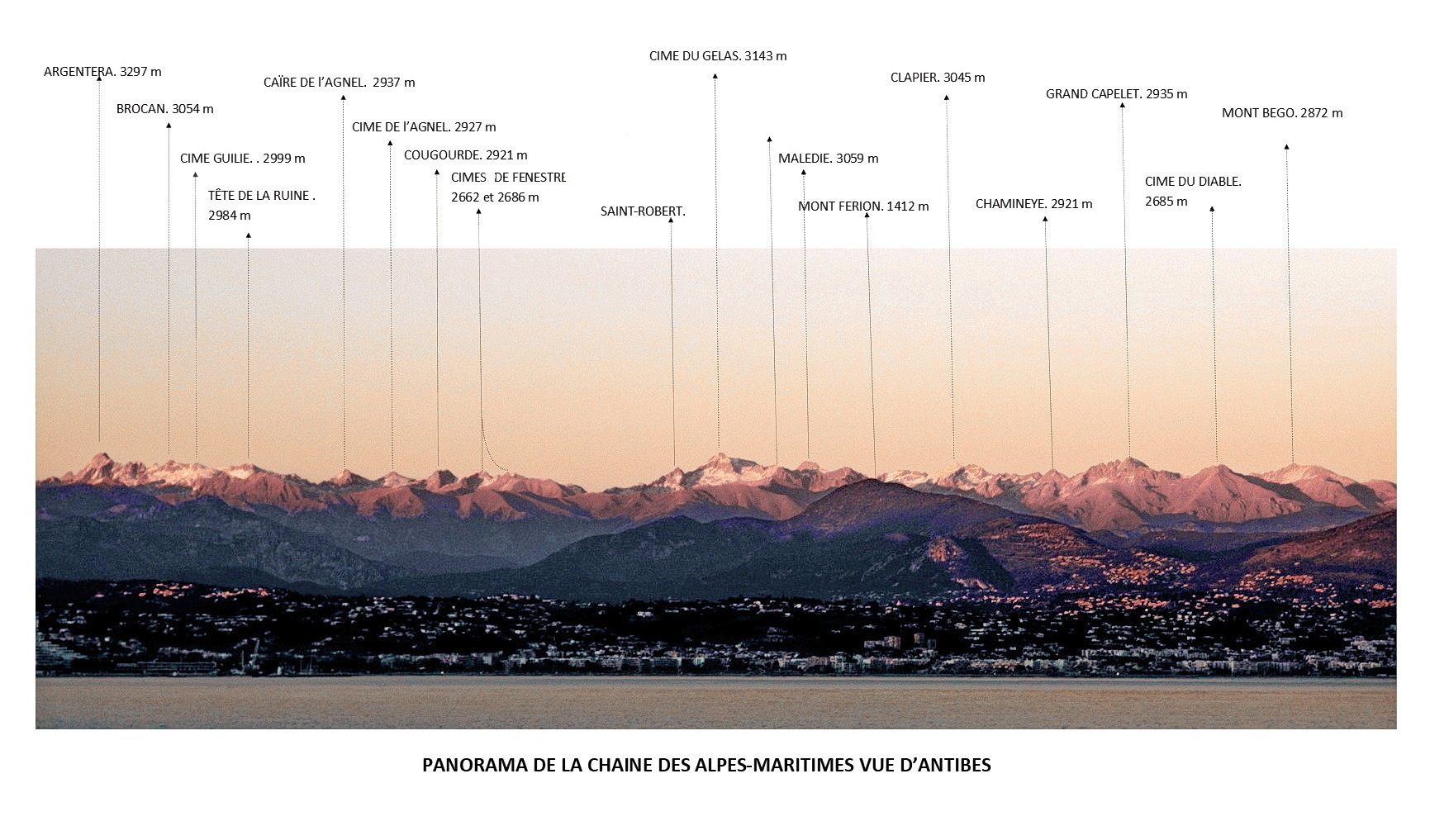 Panorama-sommet-des-Alpes-Maritimes-vus-d-Antibes