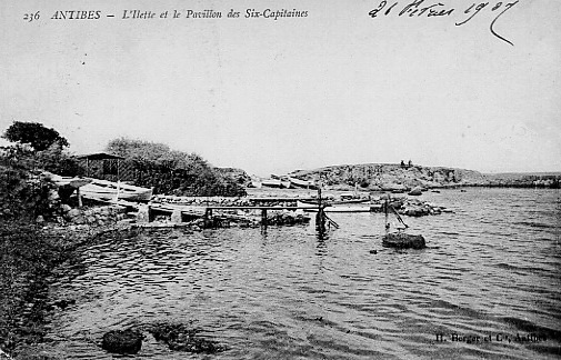 Ilet-L-Ilette-et-le-Pavillon-des-Six-Capitaines