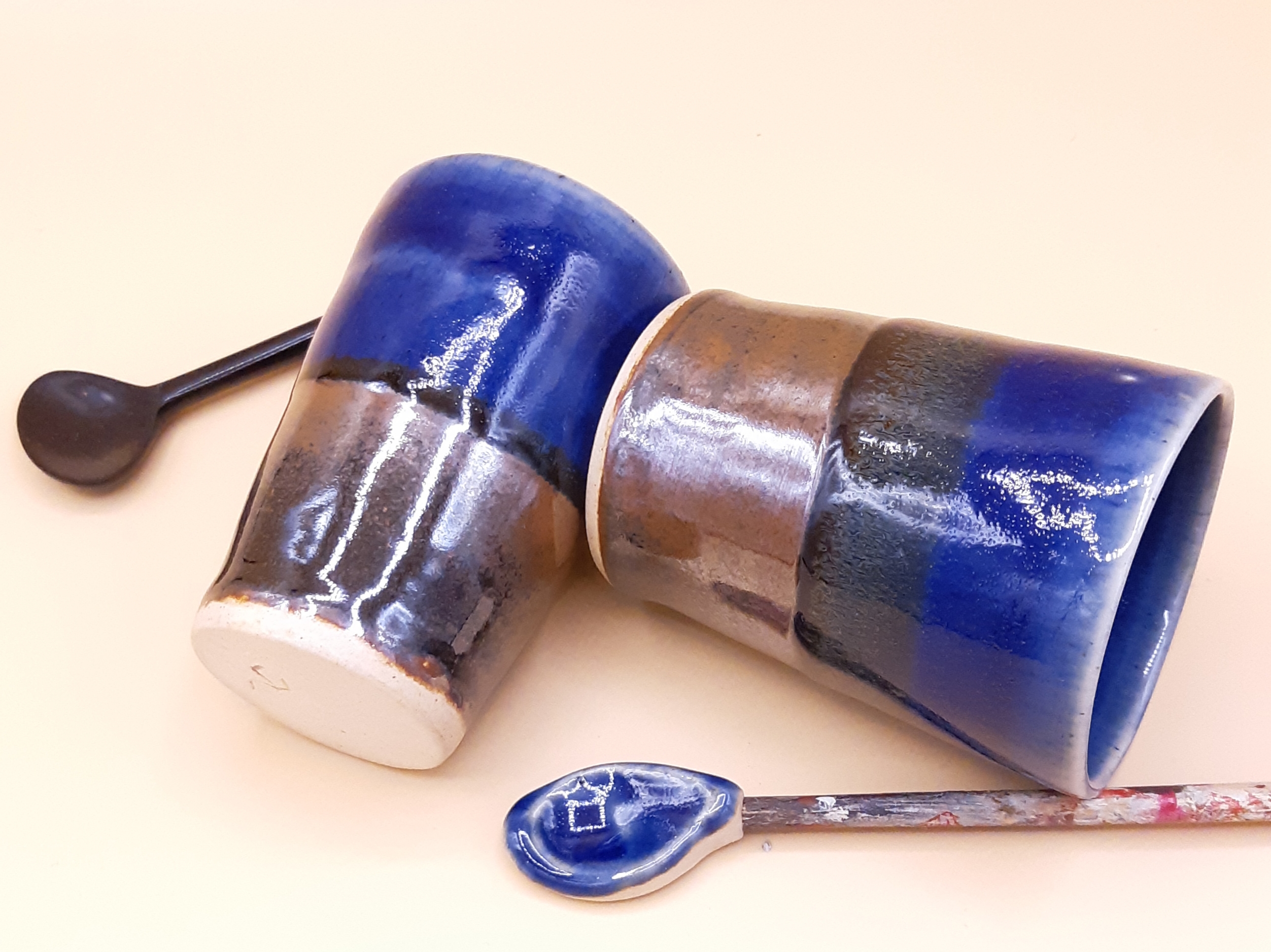 Duo tasses bicolore a plat