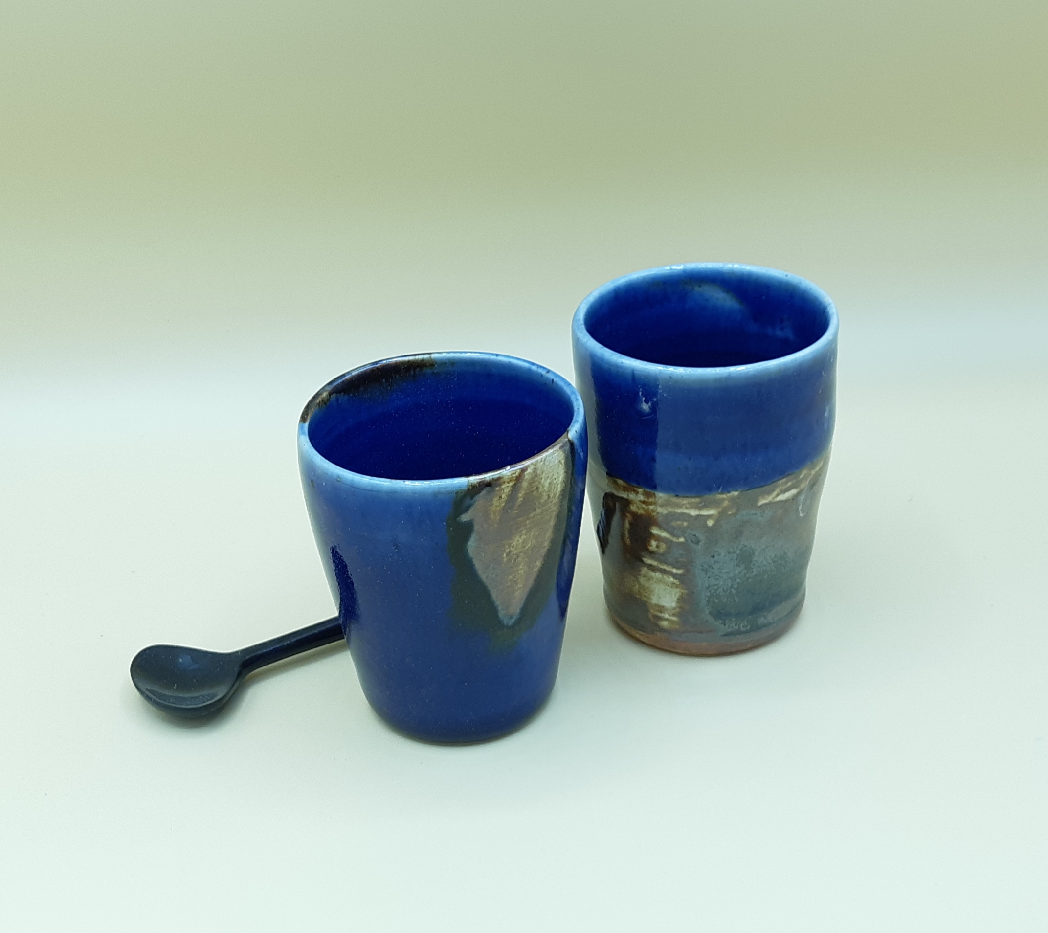 Duo tasses bleu bicolores