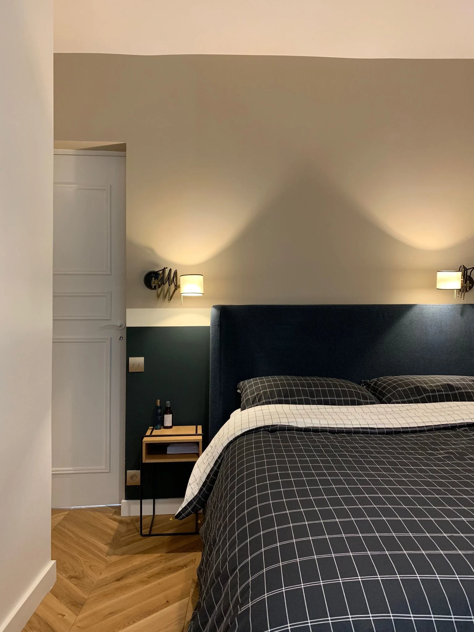 Une-chambre-chic-et-feutree 6102389