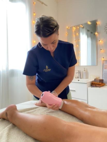 Soin beauté à la Réunion - Saint-Denis.
Soins visage SOTHYS, épilations visages et corps, épilations femme et homme, épilations sourcils , teinture sourcils, drainage lymphatique visage, drainage lymphatique corps