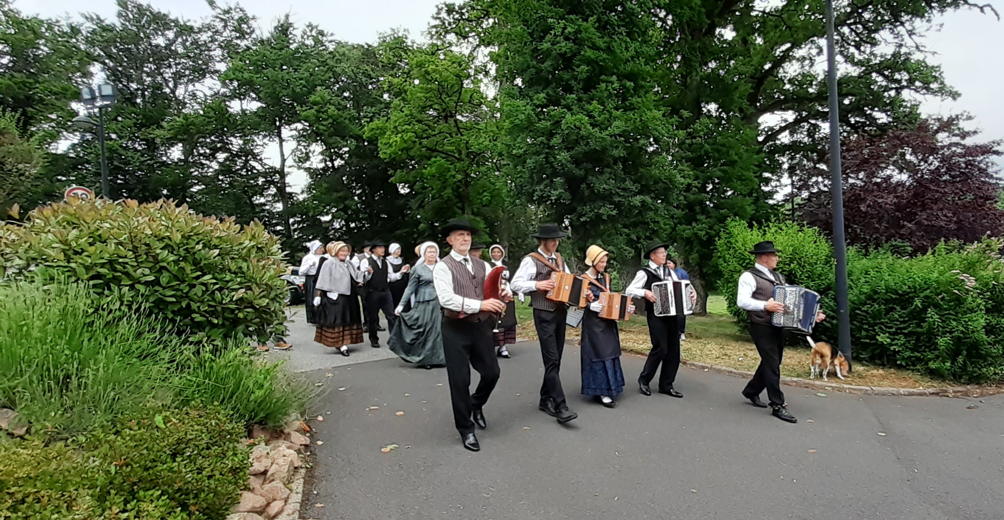 St-derery-15-06-2025-defile