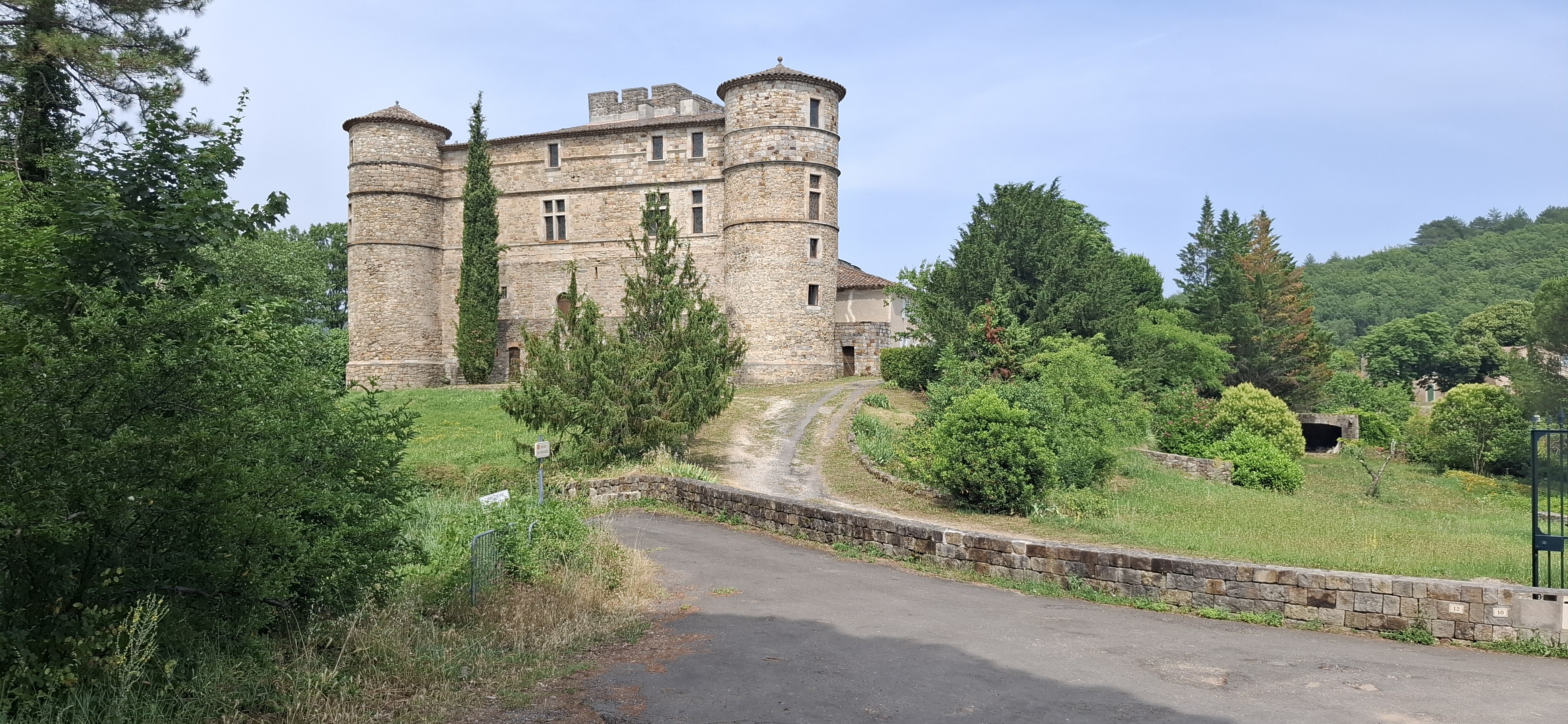 Au-fil-de-la-Salindrenque-le-Val-d-Emeraude-73-