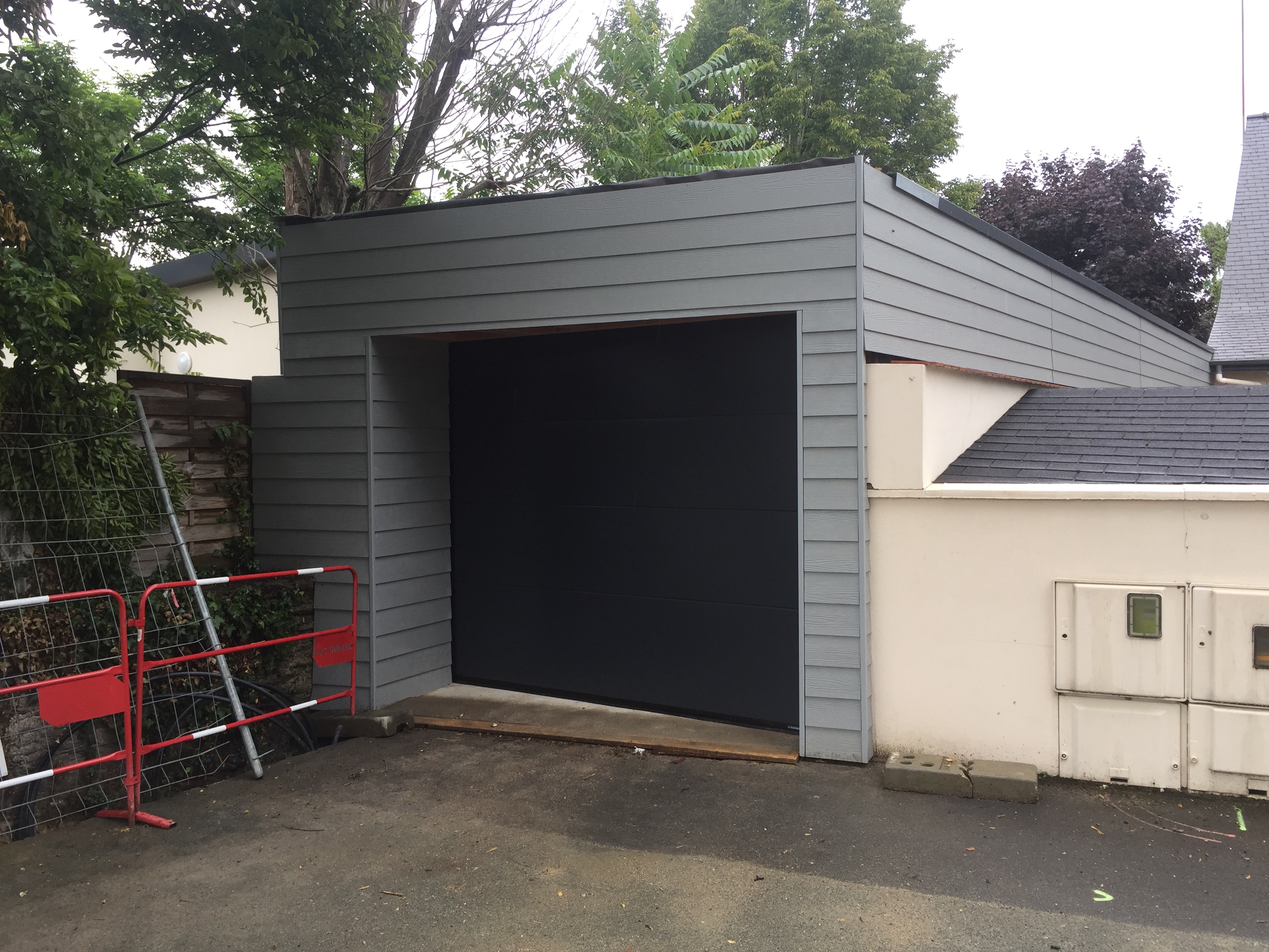 Avo renovation realisation d un garage maconnerie ossature bois menuiserie a angers 11