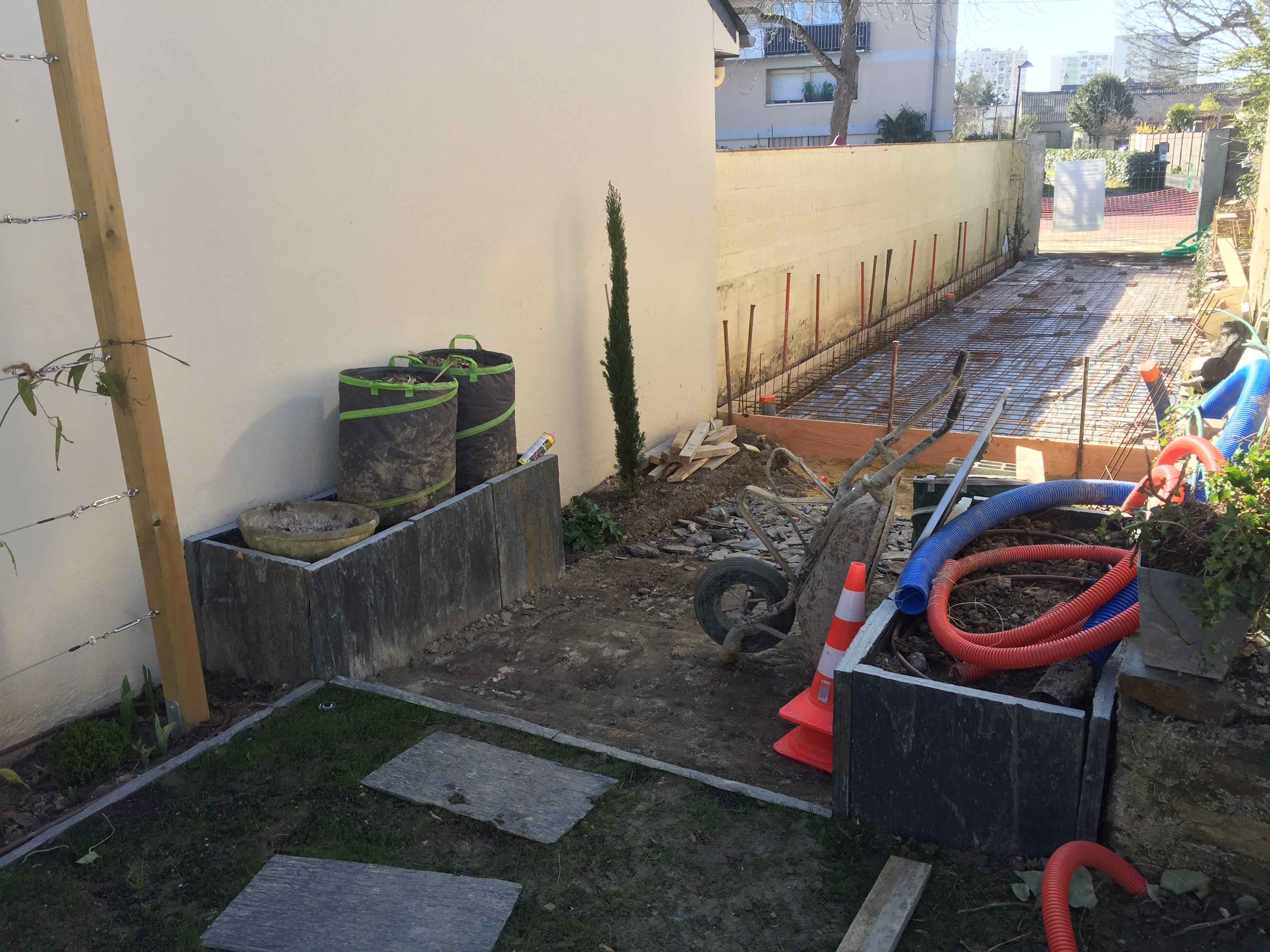 Avo renovation realisation d un garage maconnerie ossature bois menuiserie a angers 3