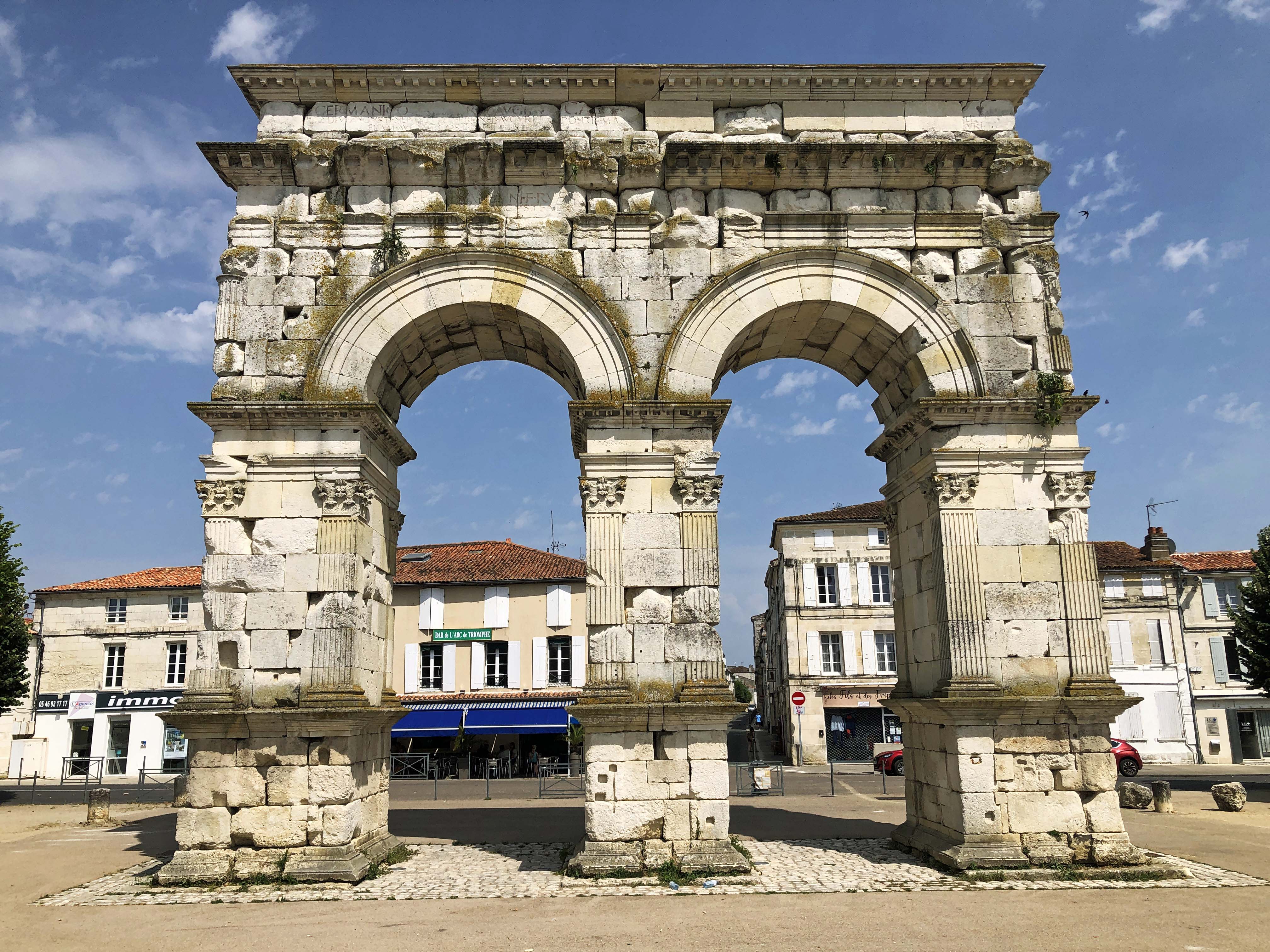 Saintes