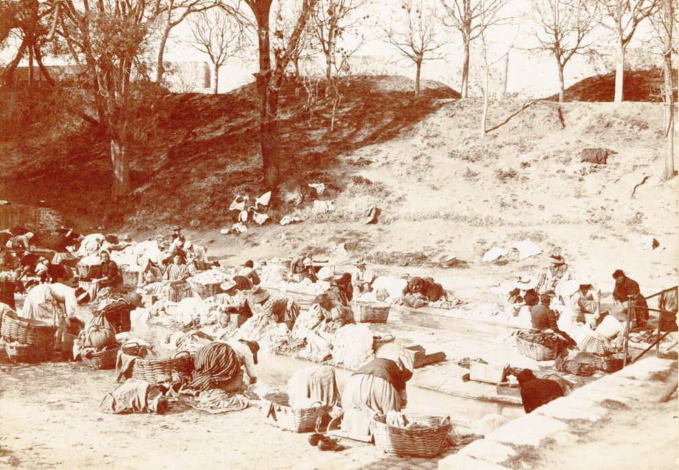 Rosny-Lavoir-du-bastion-de-Rosny-vers-1890-AM-51Fi53