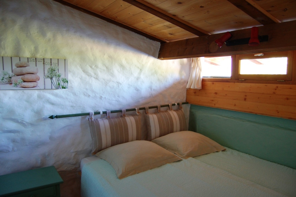 Regain-gite-de-charme-avec-piscine-haute-provence-hautes-alpes-sisteron-verdon-serre-poncon-location-saisonniere-44-
