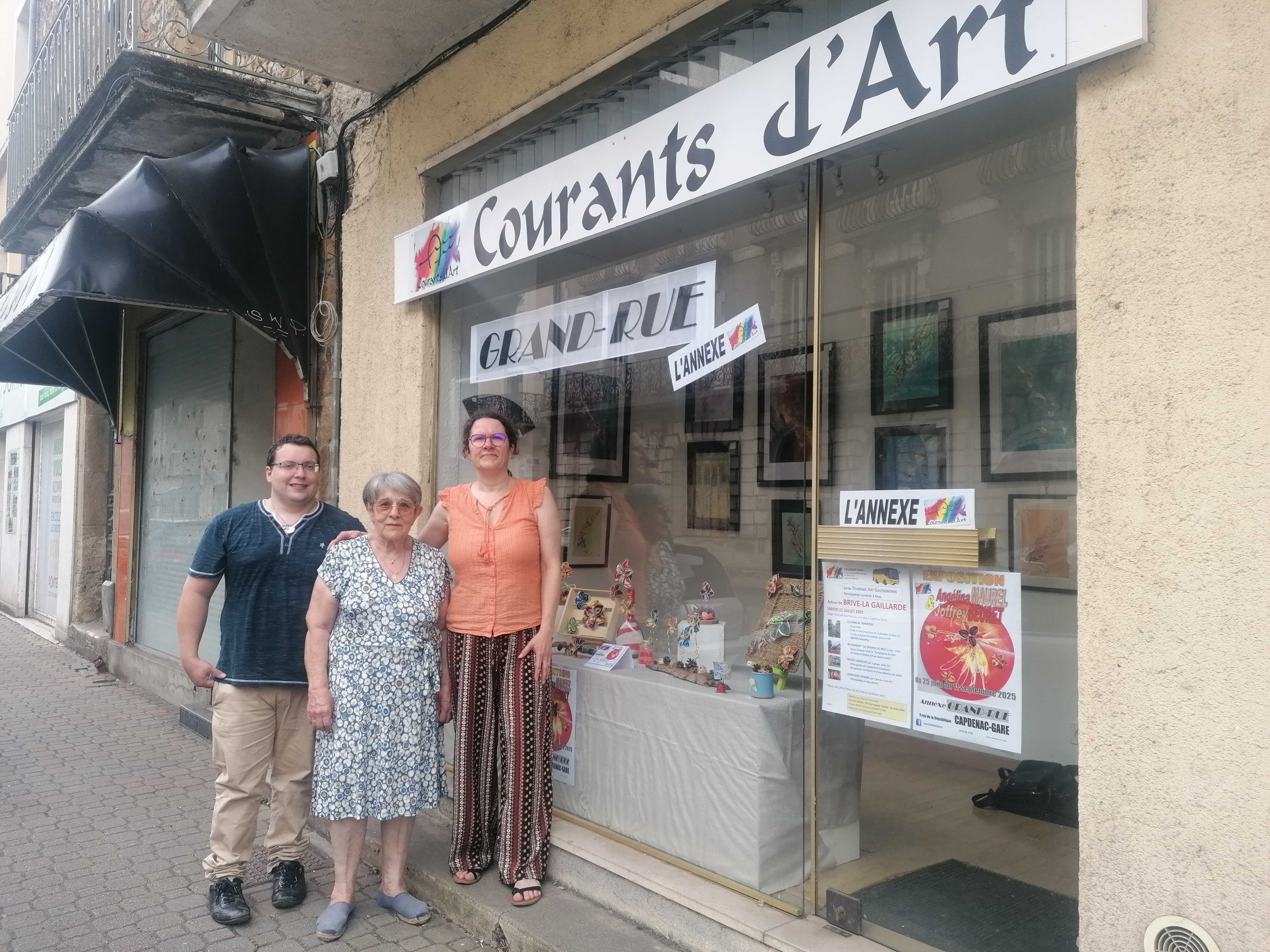 Les-artistes-et-Mme-Salles-fin-juin-2025-pour-2eme-expo-Grand-Rue