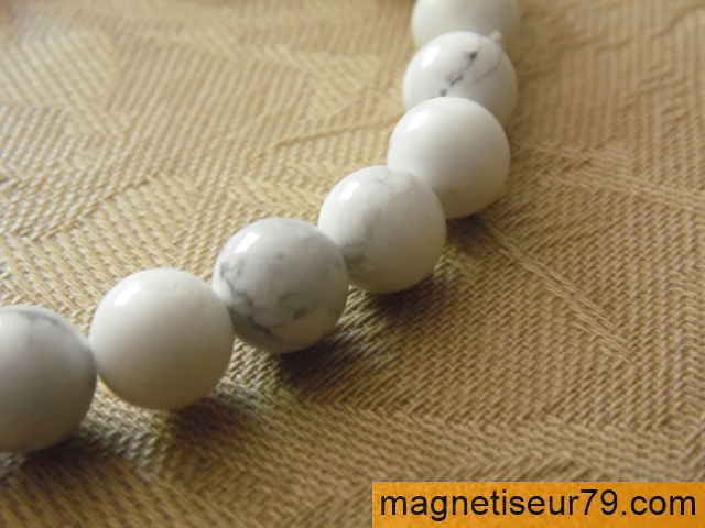 Howlite-Blanche-08-A-13