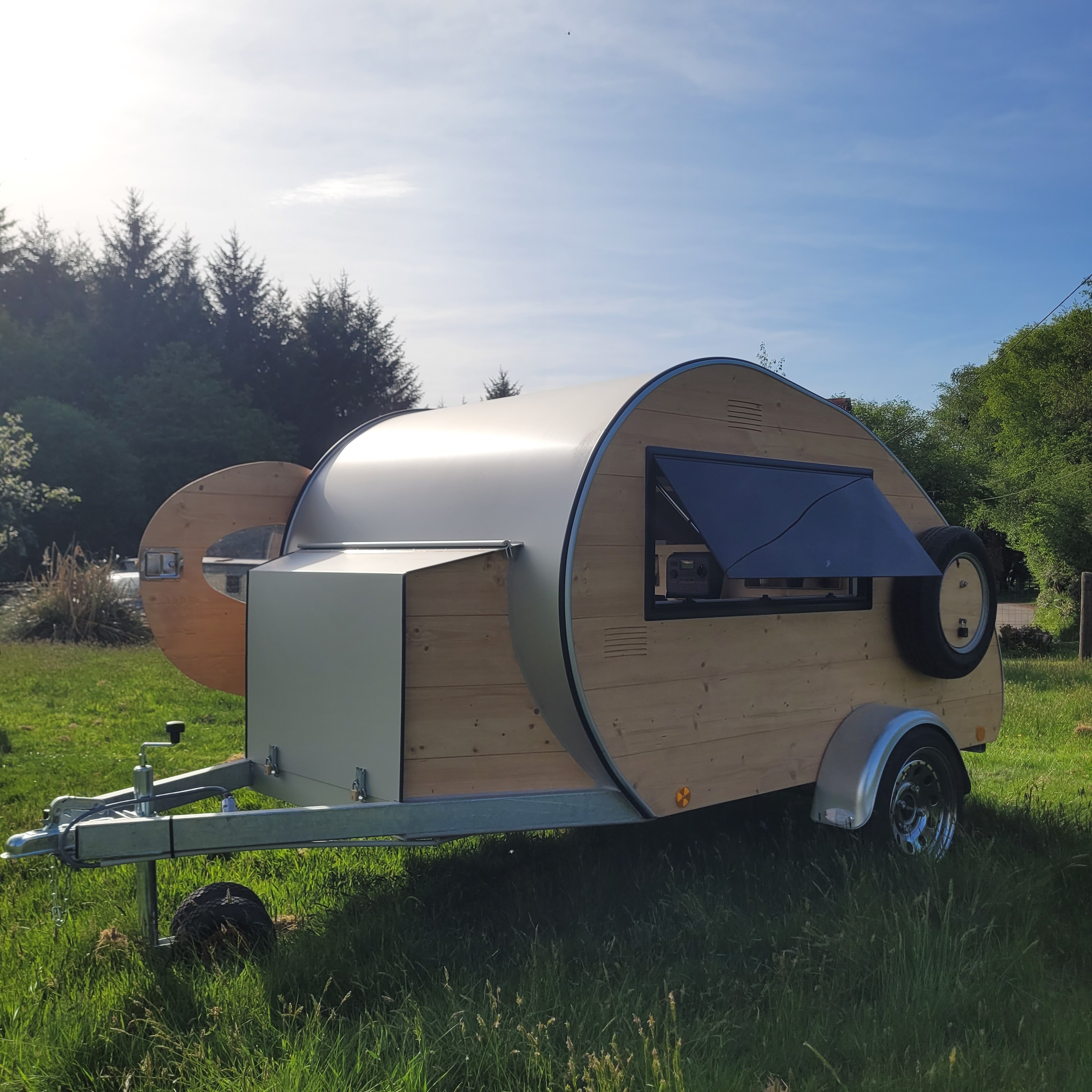 Teardrop
Mini Caravane
Mont Blanc Bizanne