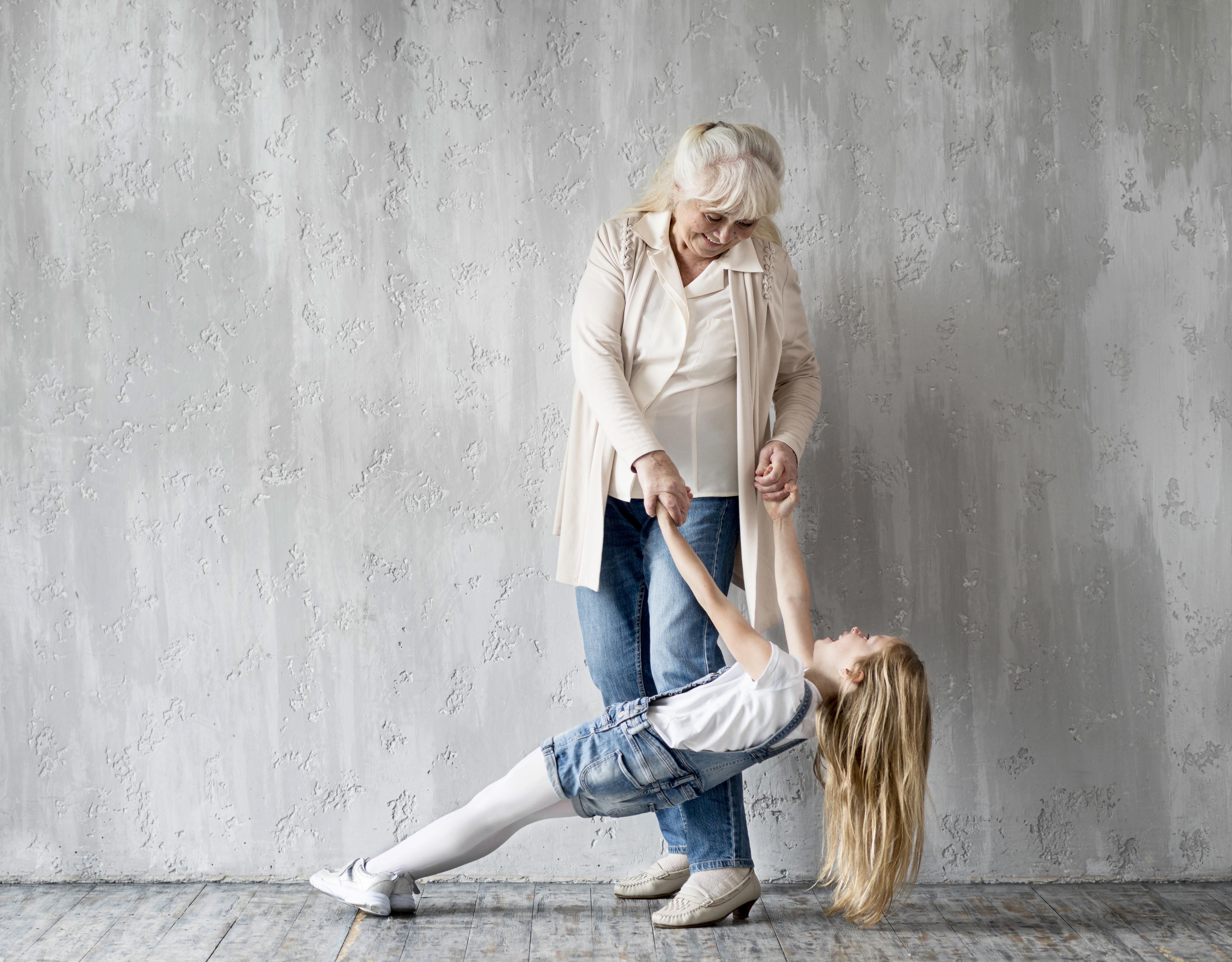 Danse intergénérationnelle, parents enfants, grands-parents, séniors
relaxation, méditation, zen, cohérence cardiaque, sophrologie
Mios
danse adolescents,danse jeunes adultes, séniors, enfants, handicap, activité physique, activité physique douce, activité physique adaptée,
danse, danser, danse d'improvisation, danse intuitive, danse contemporaine, détente, bien-être, être libre, lâcher prise, oser, confiance en soi, estime de soi, s'amuser, se lâcher, se libérer, zen, méditation, sophrologie, cohérence cardiaque,
 posture, renforcement musculaire, danse intuitive, Bassin d'Arcachon, Mios, Audenge, Salles, Le Barp, Mqarcheprime, Lanton, Andernos, La teste de Buch, Gujan Mestras, Gradignan, Pessac, Mérignac, Le Teich, Arcachon, 33, Gironde