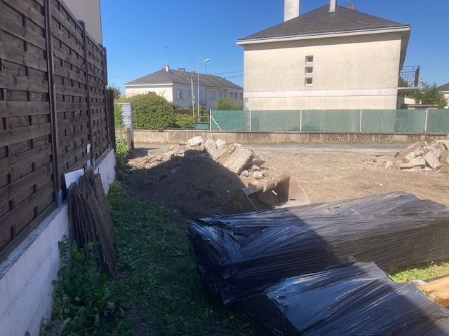 Avo renovation maconnerie demolition dependance creation mur escalier cloture et portail angers 1