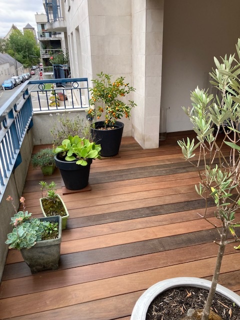 Avo renovation menuiserie creation d une terrasse bois sur un balcon a angers 8