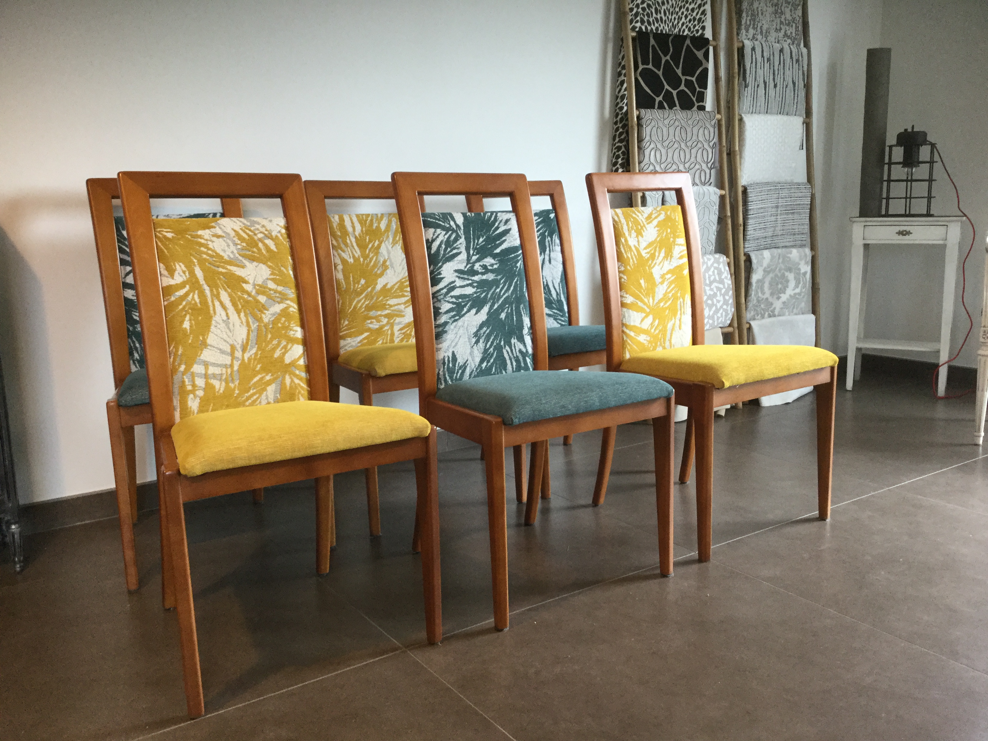 Atelier les renaissances tapissier decorateur relooking meuble chaises canape ralph m eysines saint medard en jalles saint aubin de medoc lacanau cauderan le taillan medoc