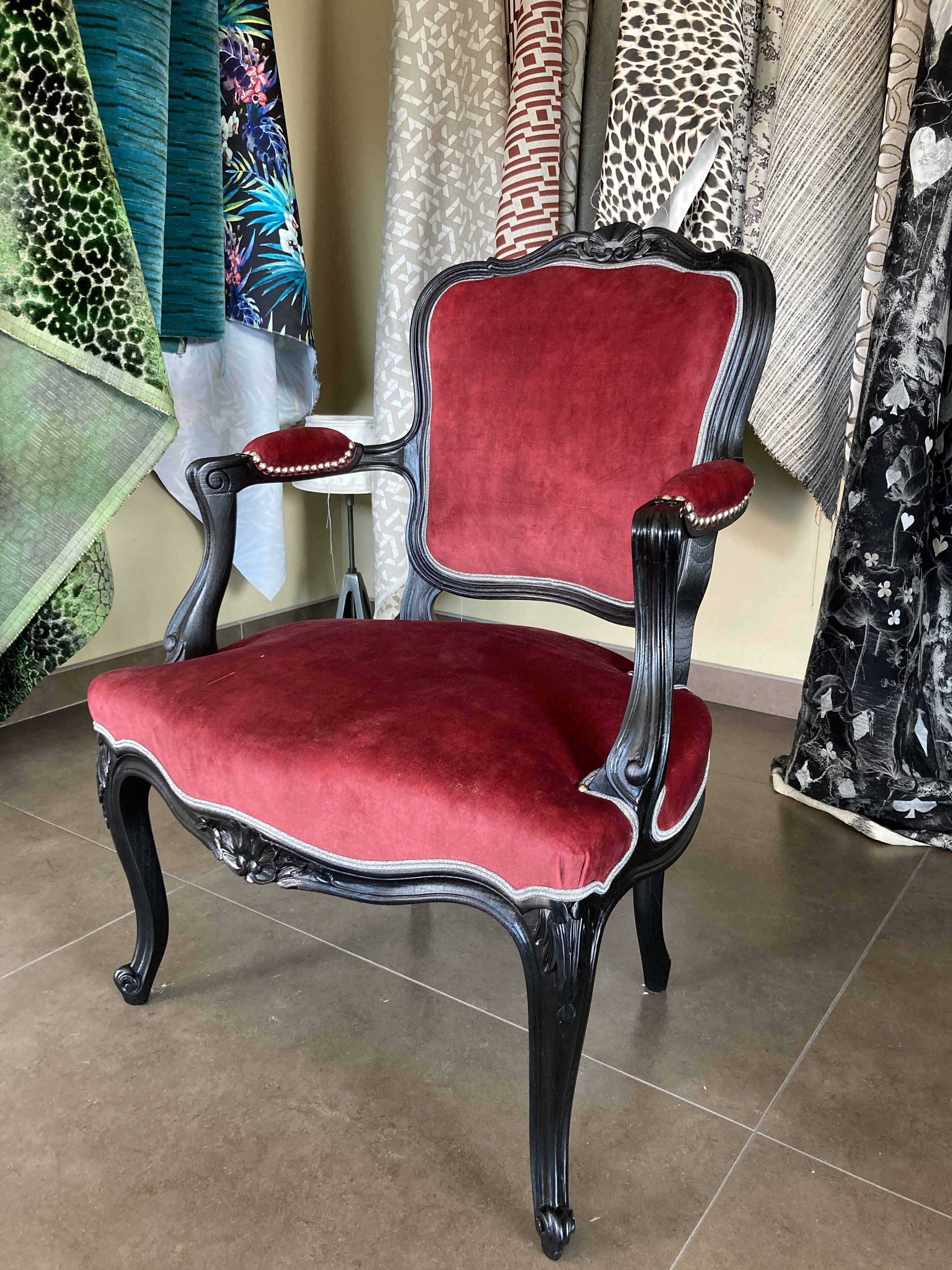 Atelier les renaissances tapissier decorateur relooking meuble tapissierbordeaux tapissierlacanau tapissiermedoc fauteuil louisxv