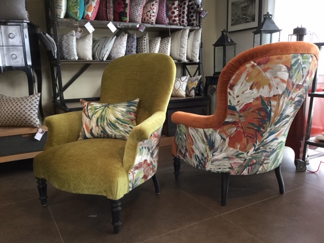 Atelier les renaissances tapissierdecorateur relookingmeuble refection fauteuil tapissierlacanau tapissiermedoc tapissierbordeaux tapissier saint medard en jalles fauteuilcrapaud
