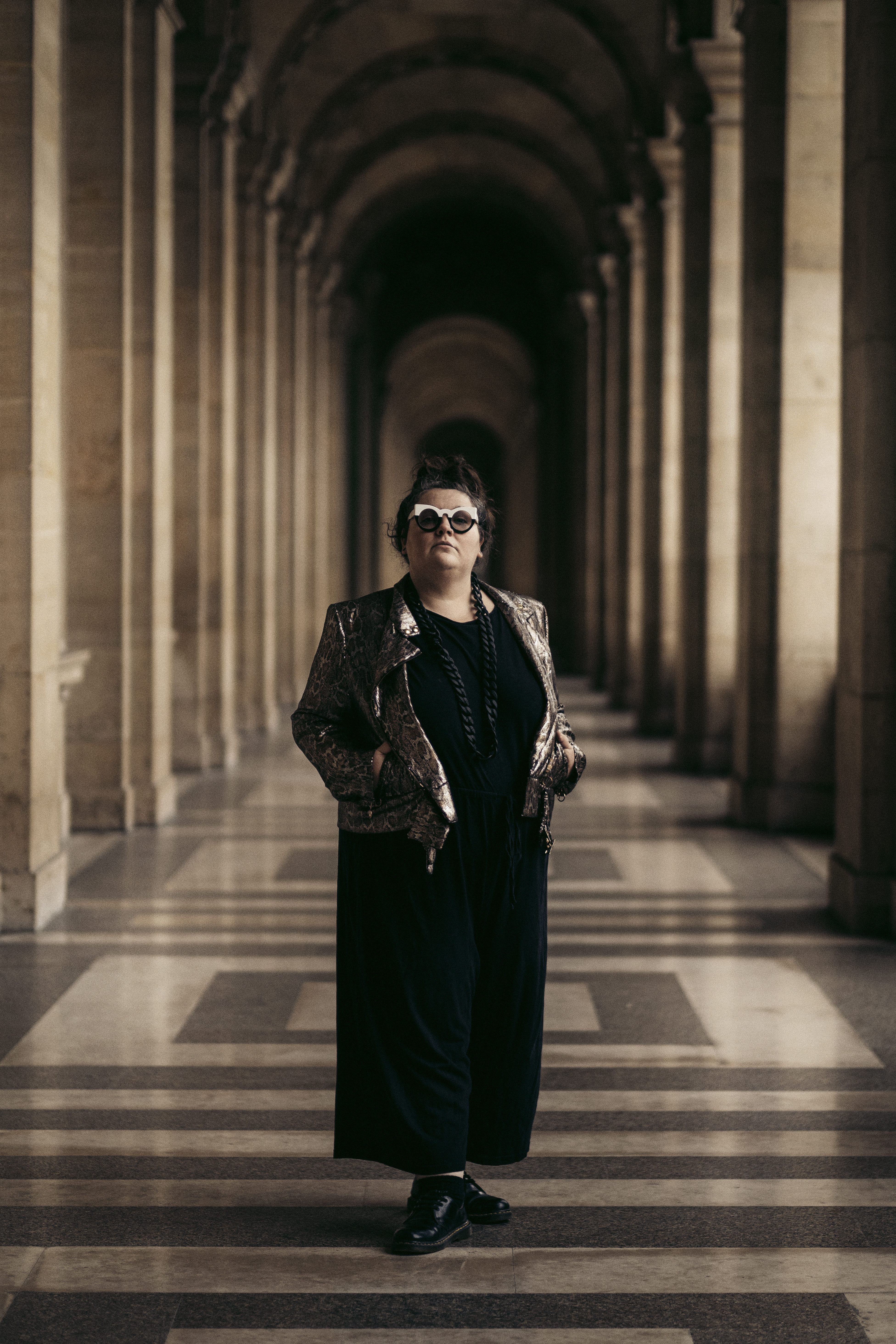 Mathilde-Souveraine-au-Louvre-4-Cre-dit-photo-Pierre-Diaz-