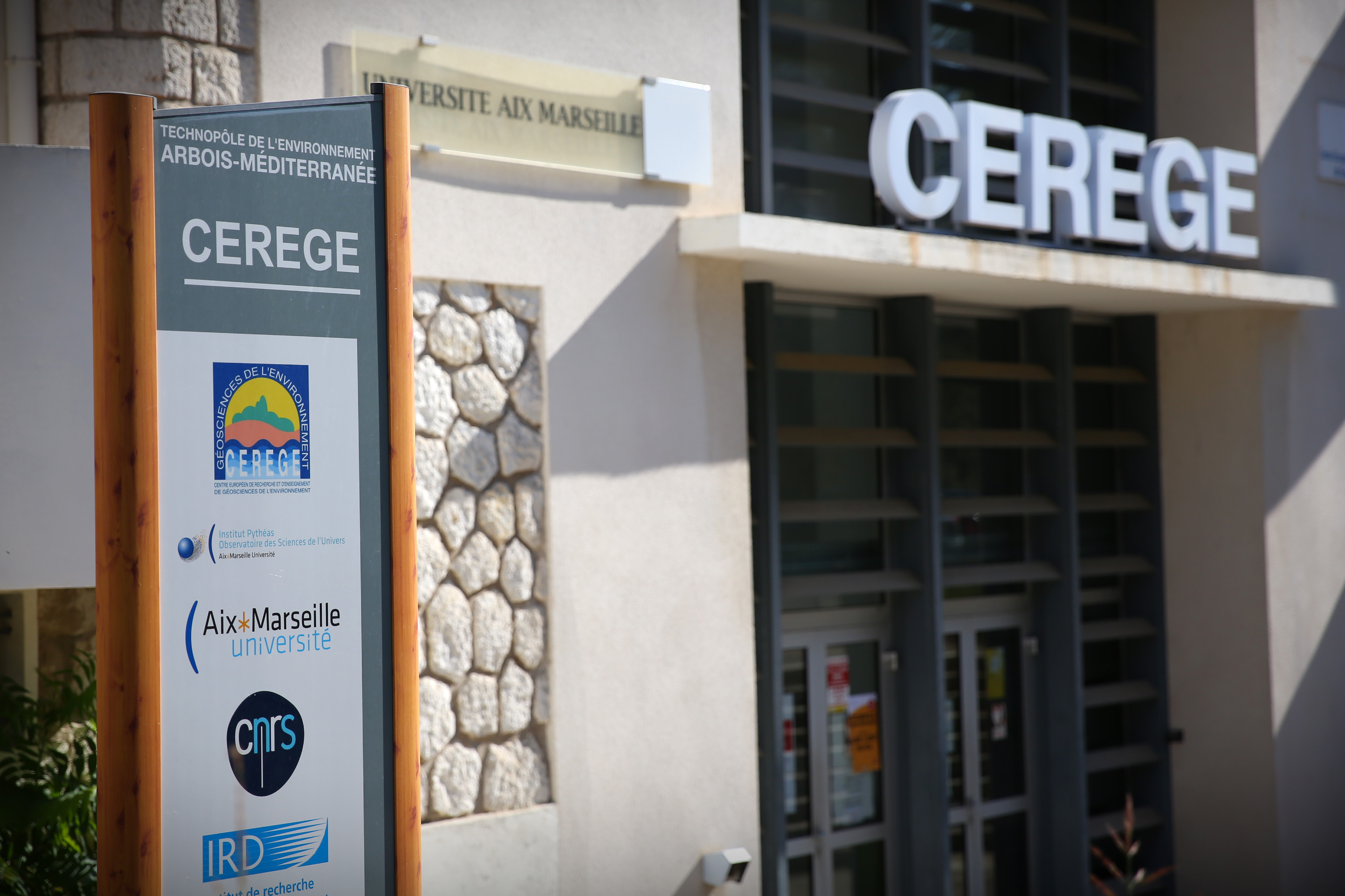 0019 cerege