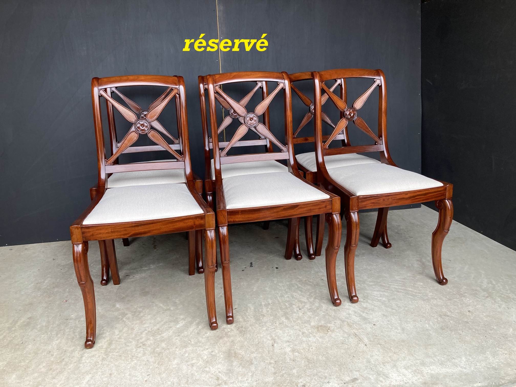 Chaises-croisillons