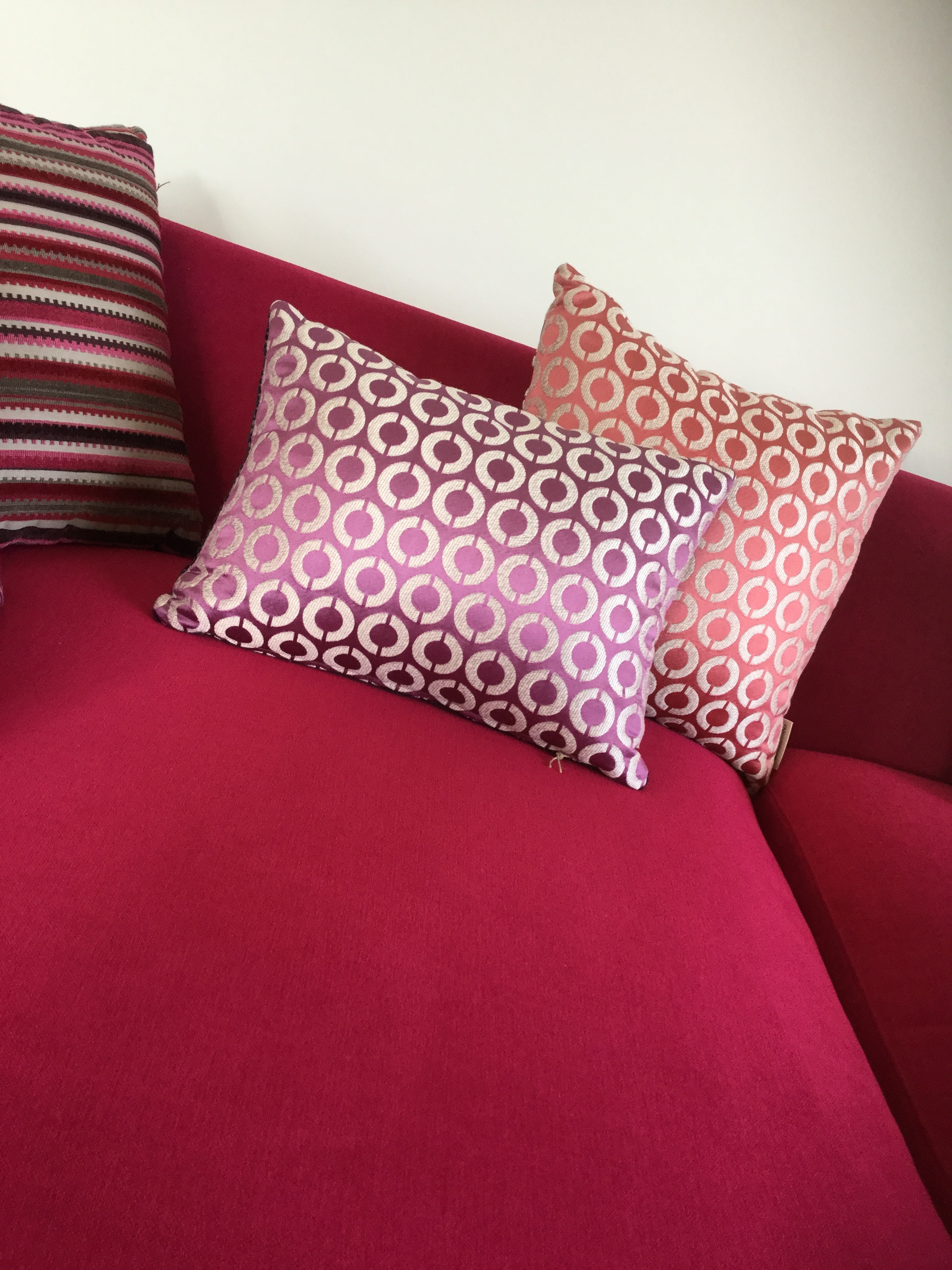 Renaissances tapissier decorateur relooking meuble refection canape chaise fauteuil saint aubin de medoc saint medard en jalles bordeaux eysines le haillan lacanau ludon medoc blanquefort saint helene
