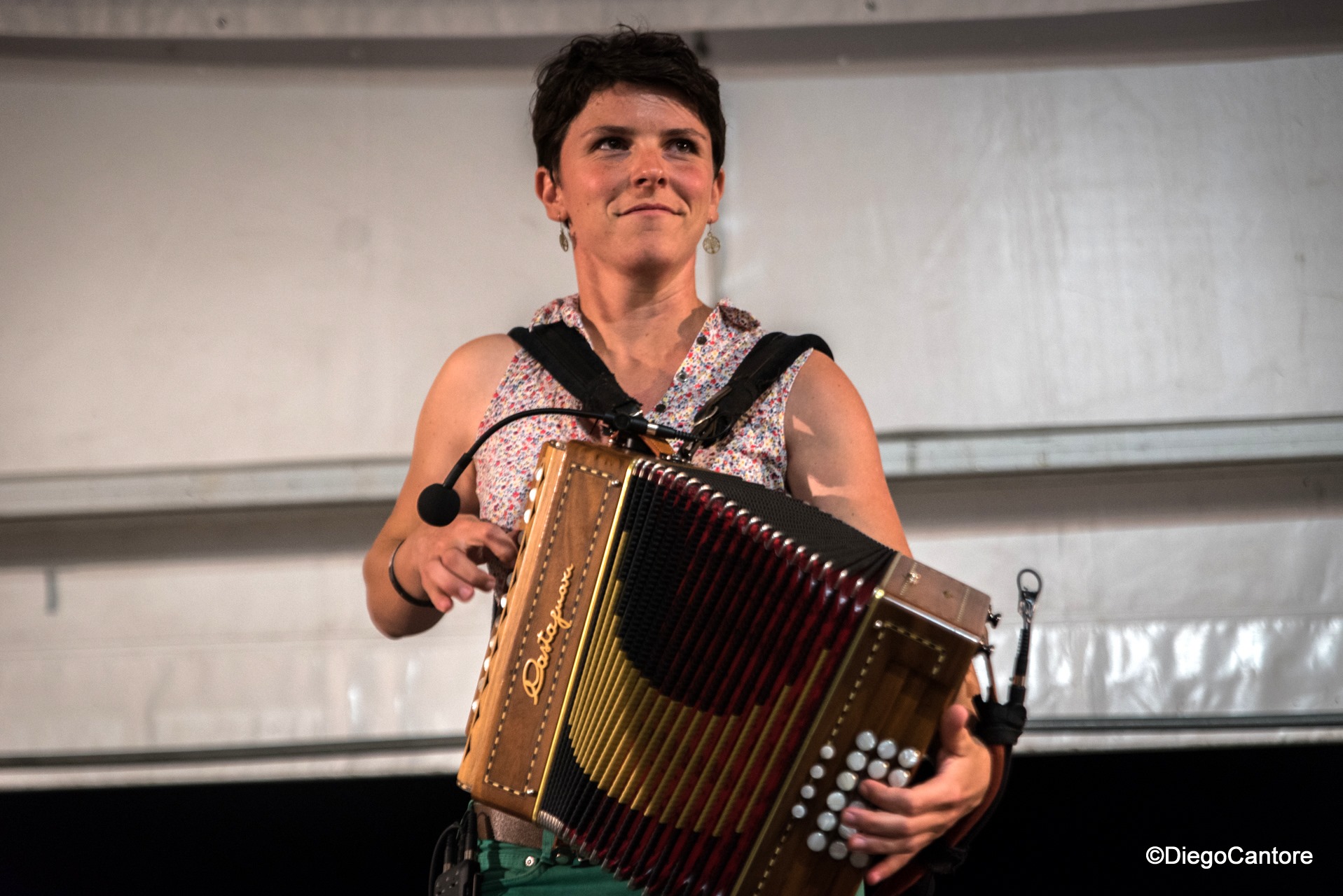Marion evain musicienne accordeon diatonique 2