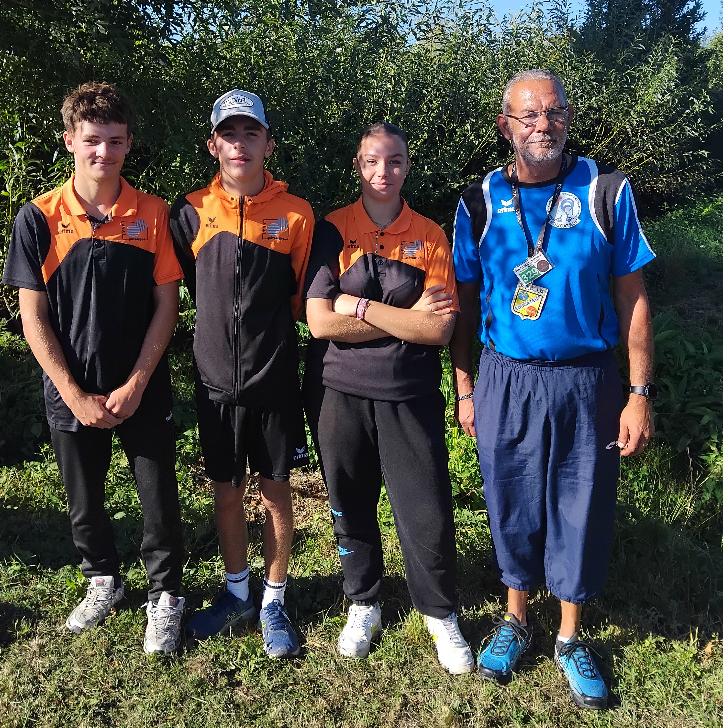 8eme-B-juniors-longue-jumelles-2025