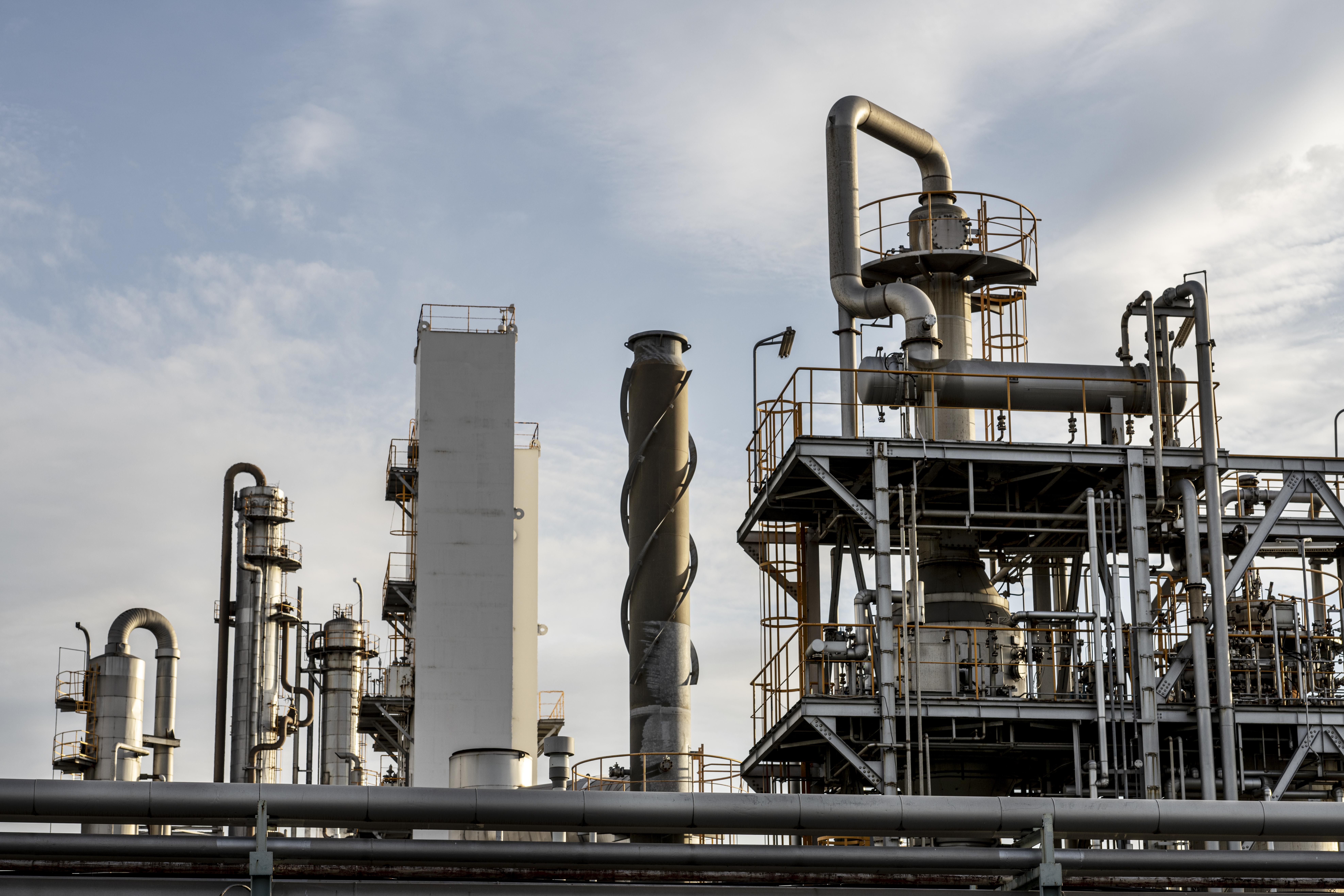 Pollution-et-exterieur-de-l-industrie-a-la-lumiere-du-jour