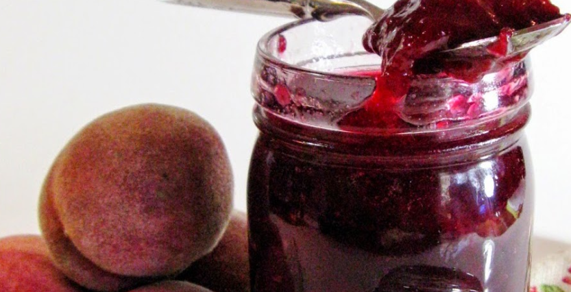 Confiture-de-peches-de-vigne