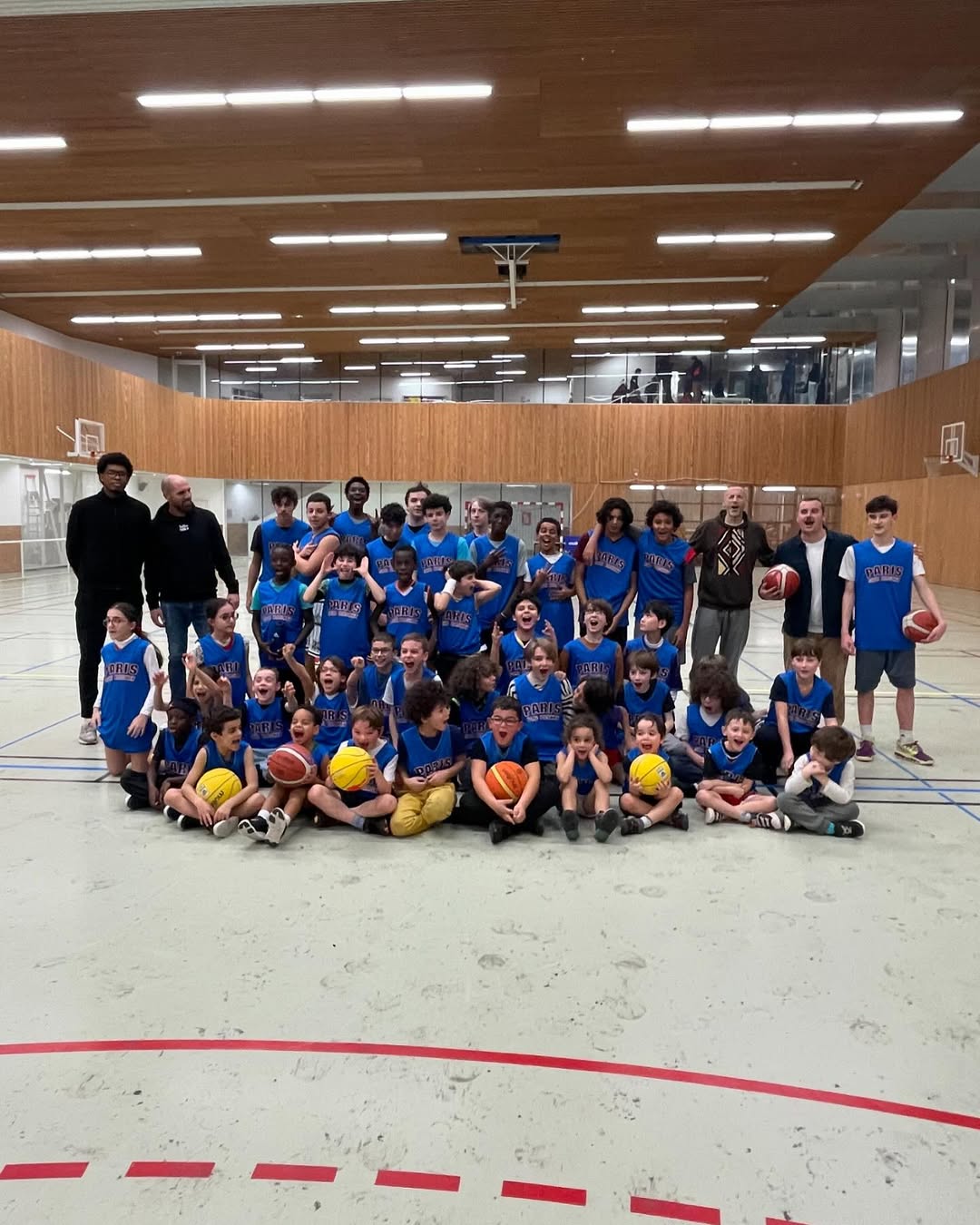 Une belle journee de basket pleine d energie de sourires et d esprit d equipe avec notre incroy