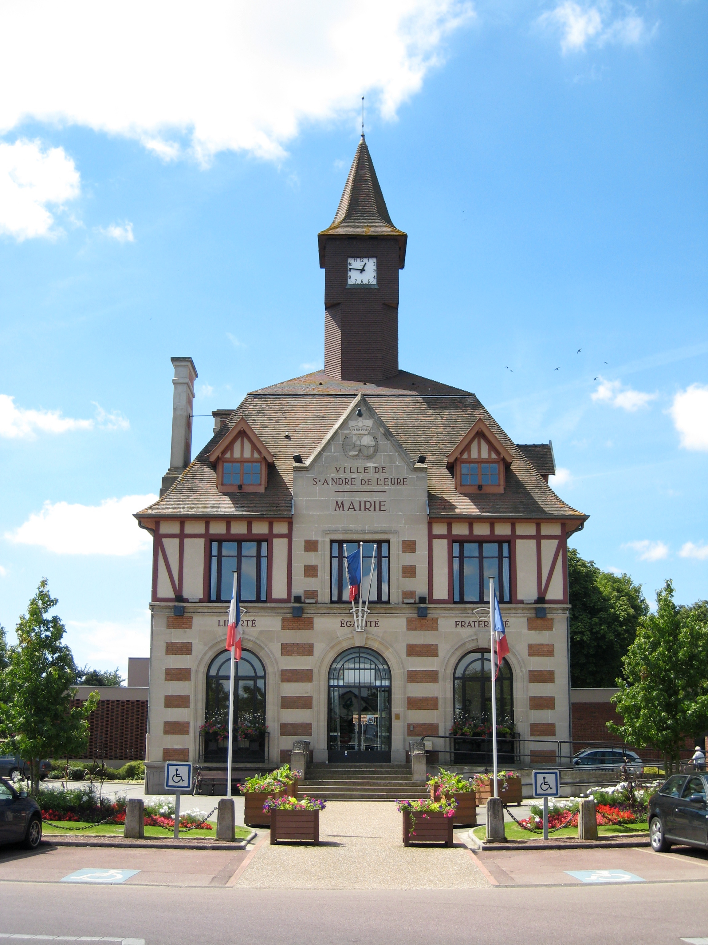 Saint-Andre-de-l-eure-mairie