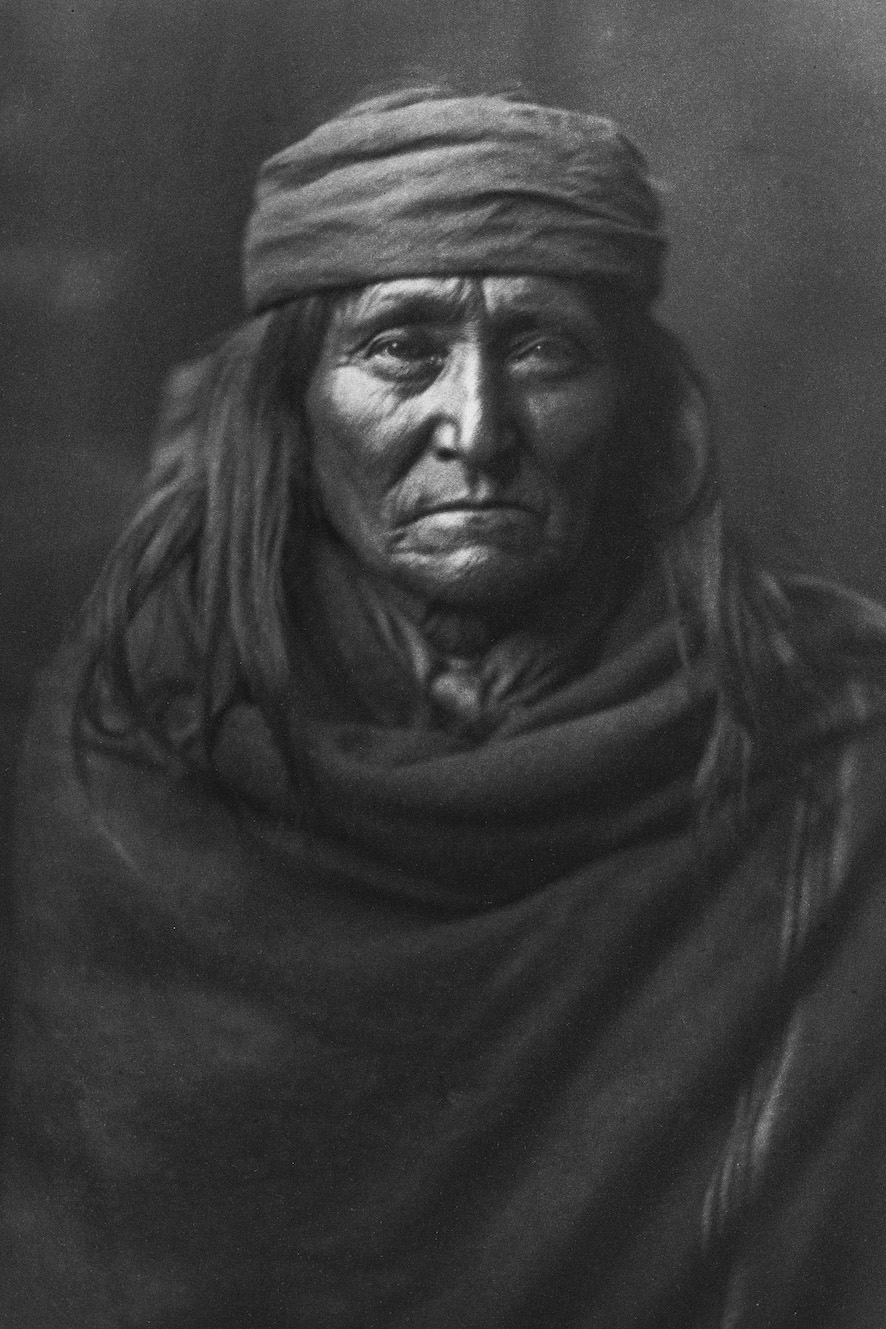 Indiens curtis eskadi apache 1