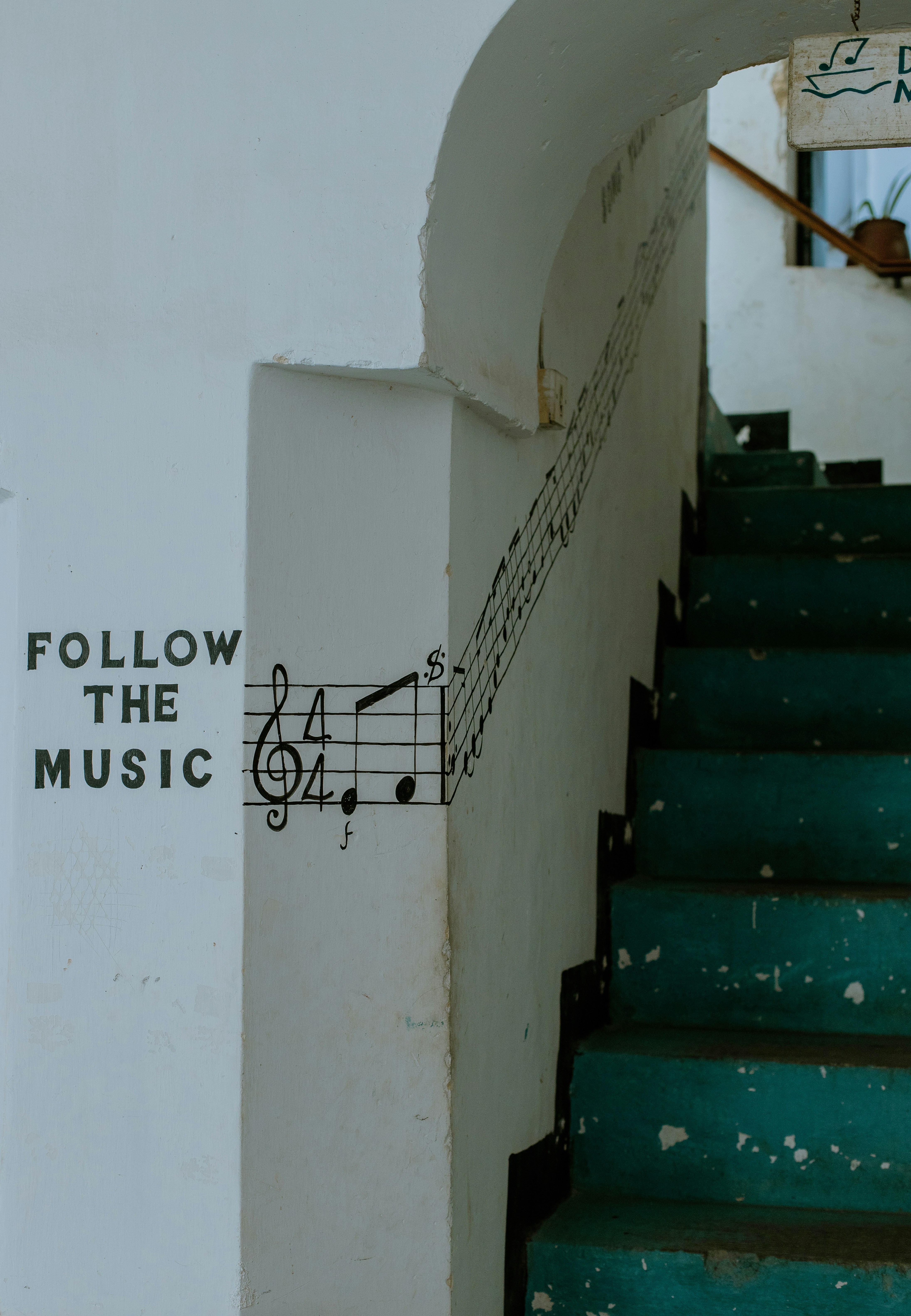 Follw-the-music