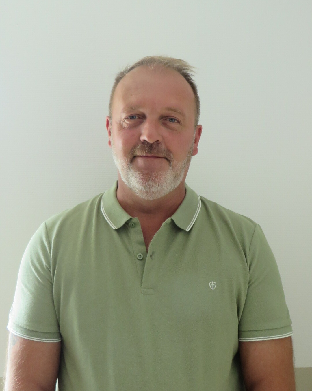 Db4202ee-3029-41cd-bde5-9e8f27cd677f