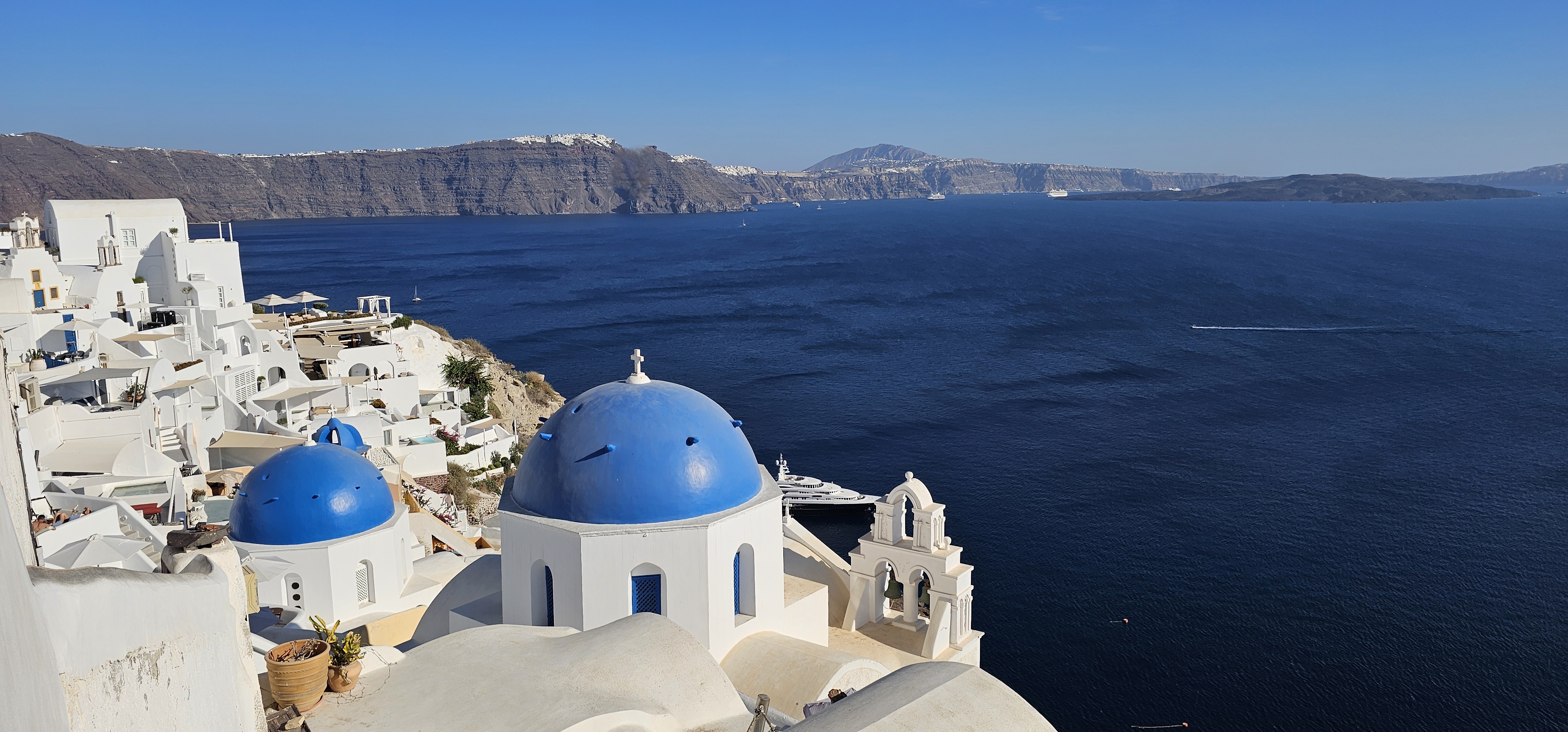 Santorin-chapelle-mer