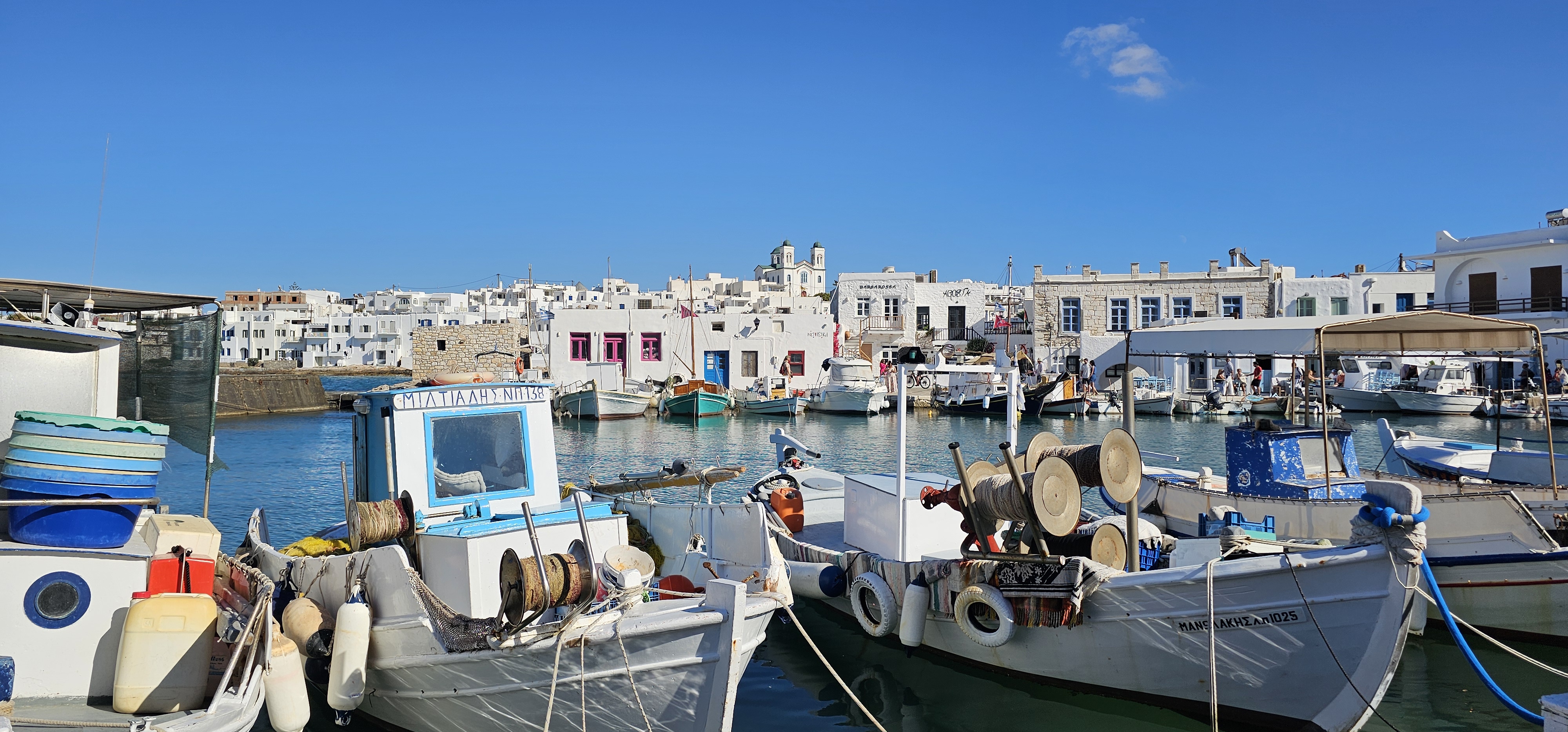 Paros-port-de-peche