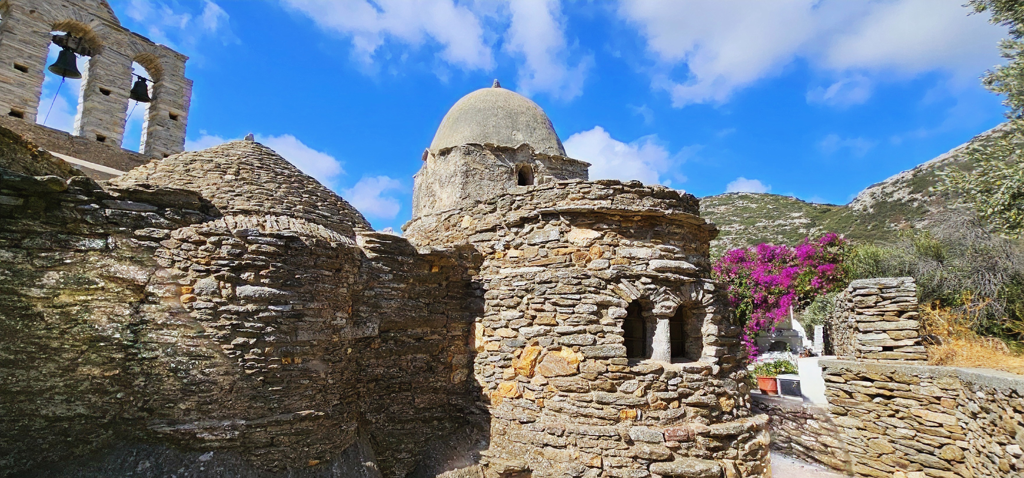 Naxos-Eglise-medievale