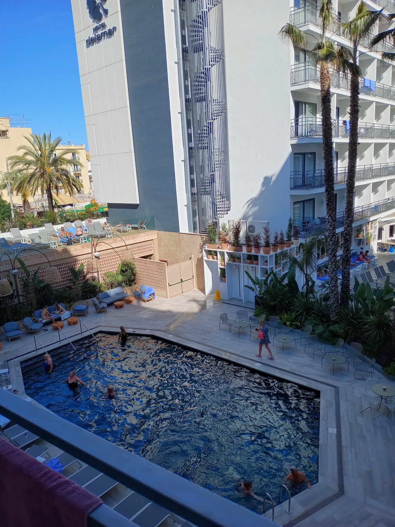 Whatsapp image 2025 10 03 a 13 09 09 aa869d61