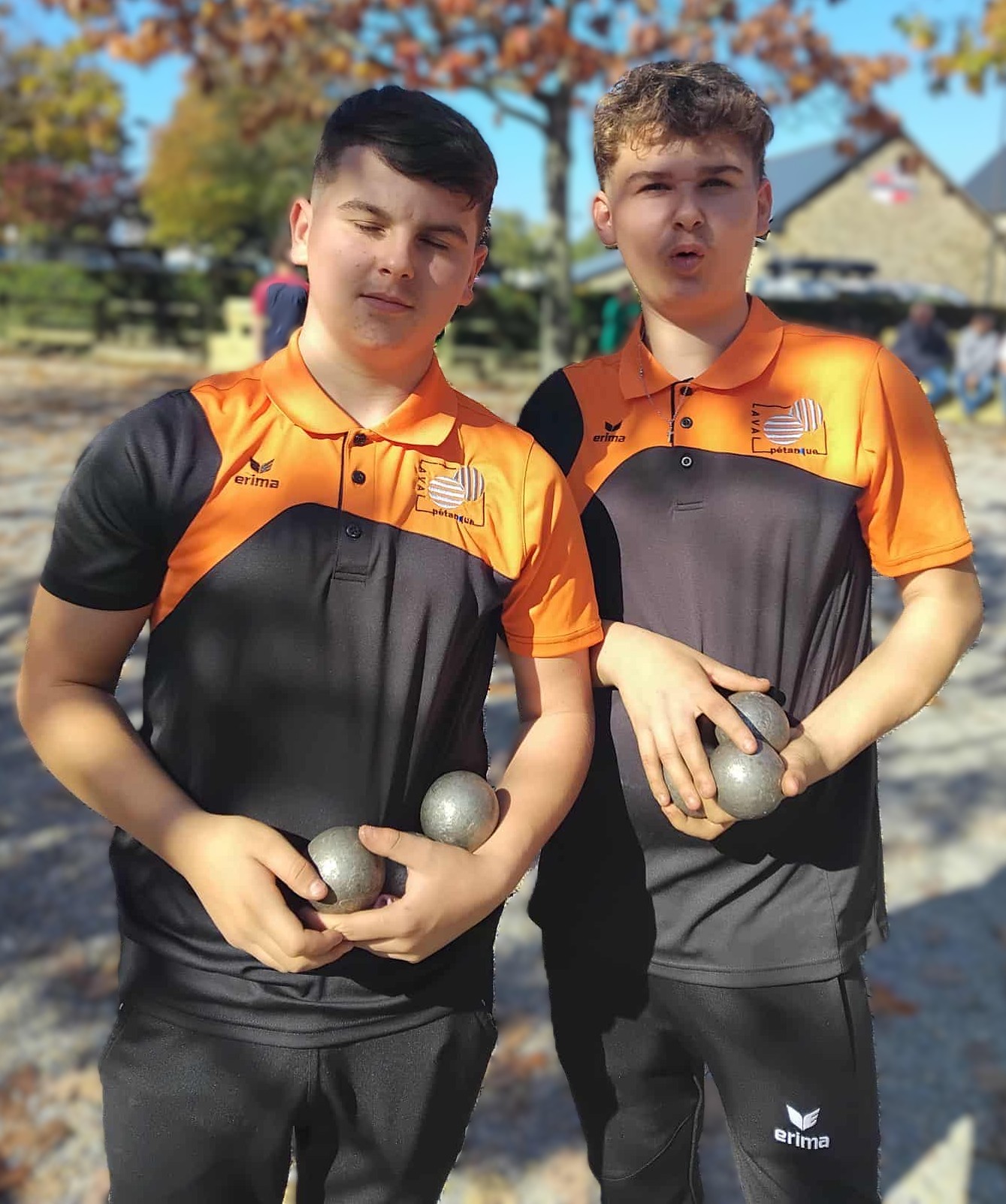 Att-uudk5qdihodeujt0jycilloe28zzklub0bu1zrkf8tw