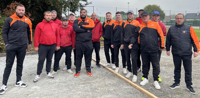 D2A-Laval-petanque-2-contre-Villaine-4-gagne-24-a-12