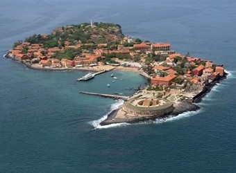 Brise-lame pour l’île de Gorée